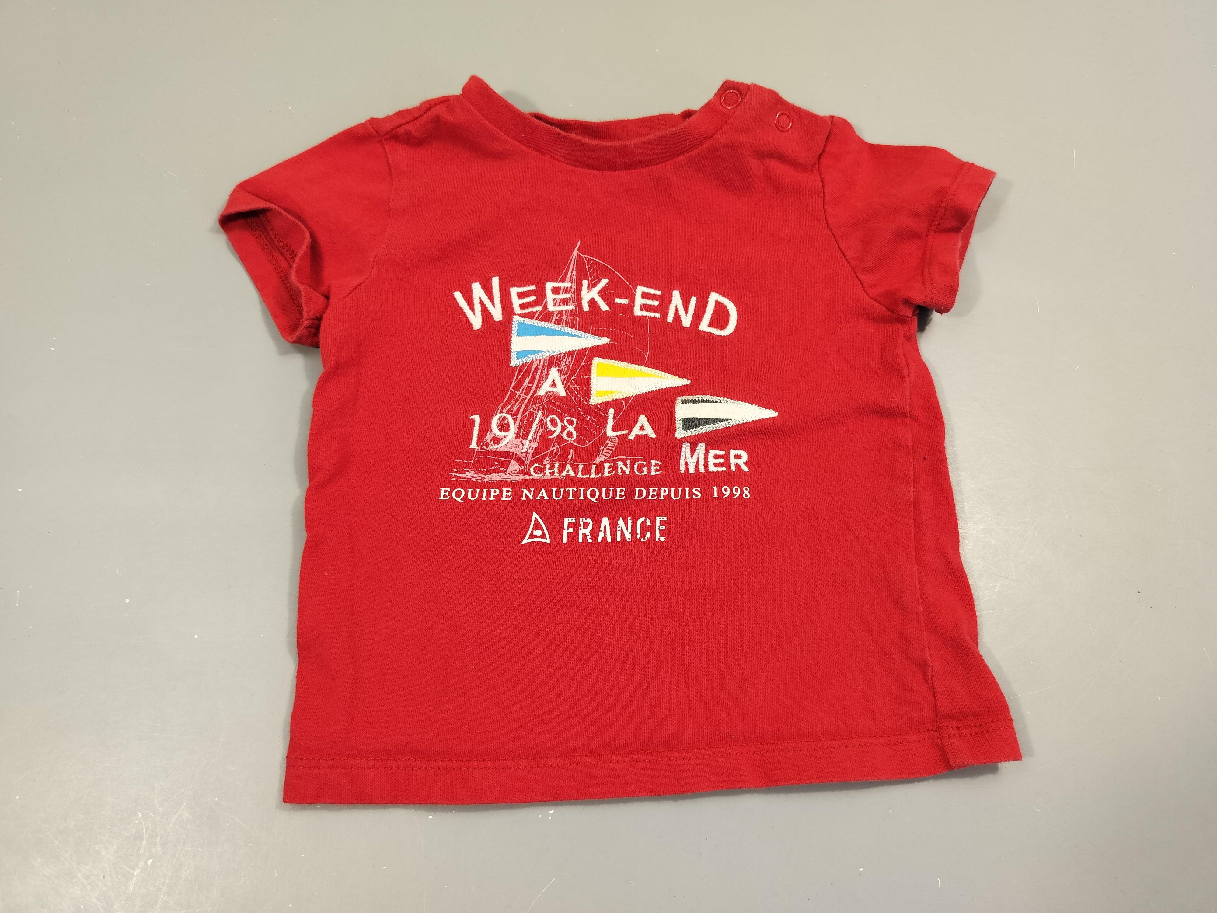 T-shirt m.c rouge drapeaux 
