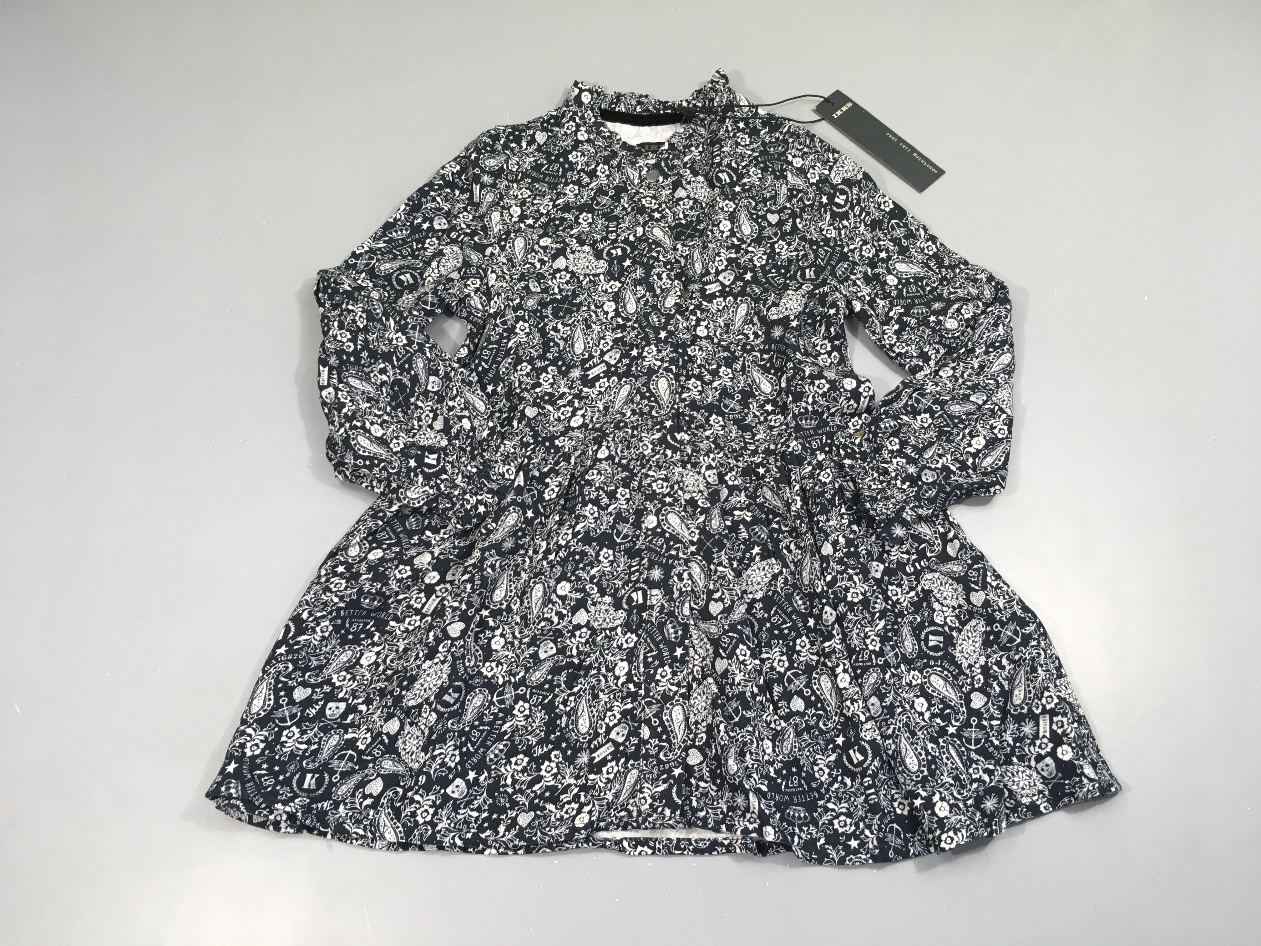 NEUF Robe m.l noire motfis blancs