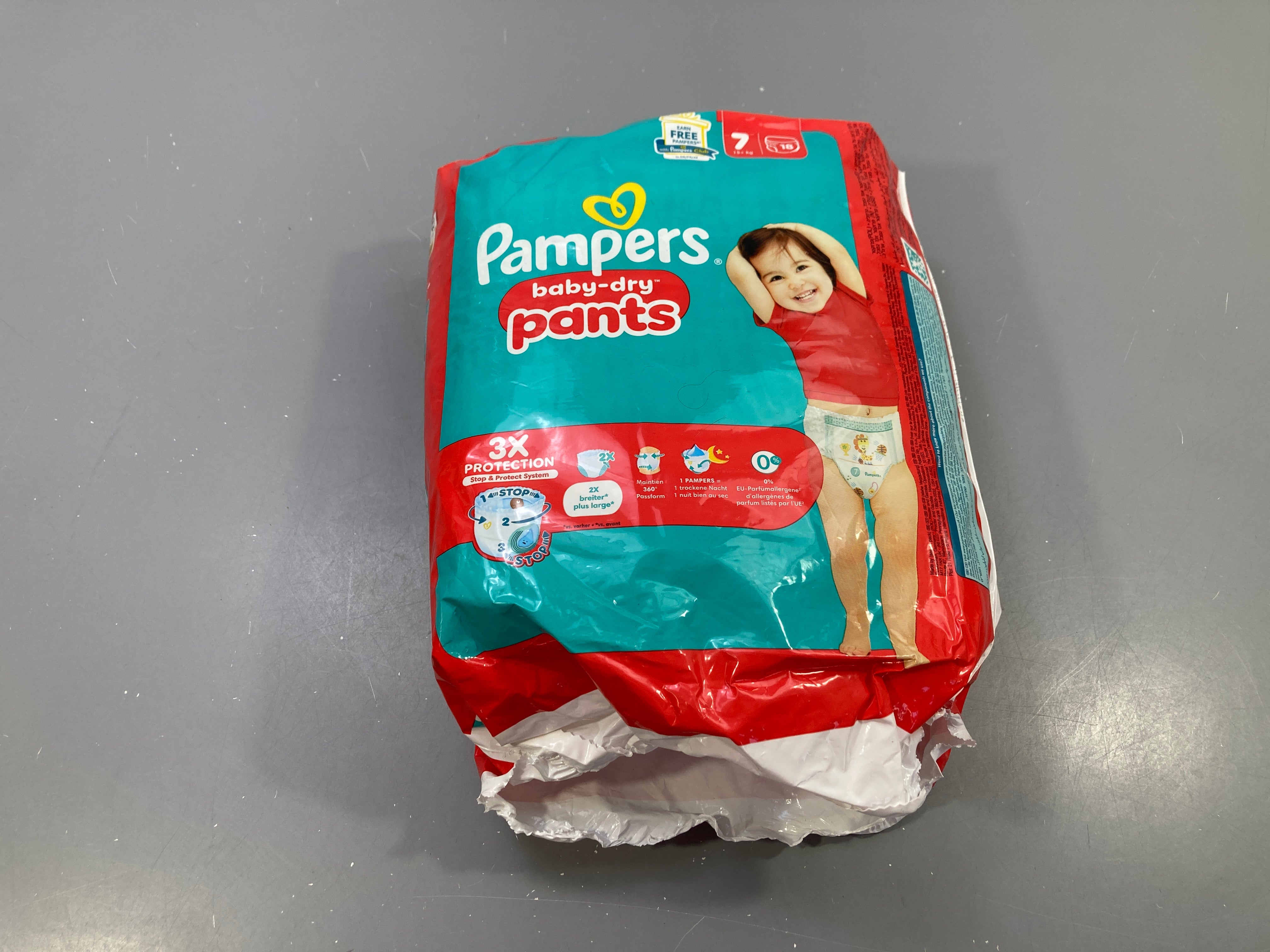 Pampers Baby-drayé Pants 7-15kg - paquet ouvert 1 couche en moins