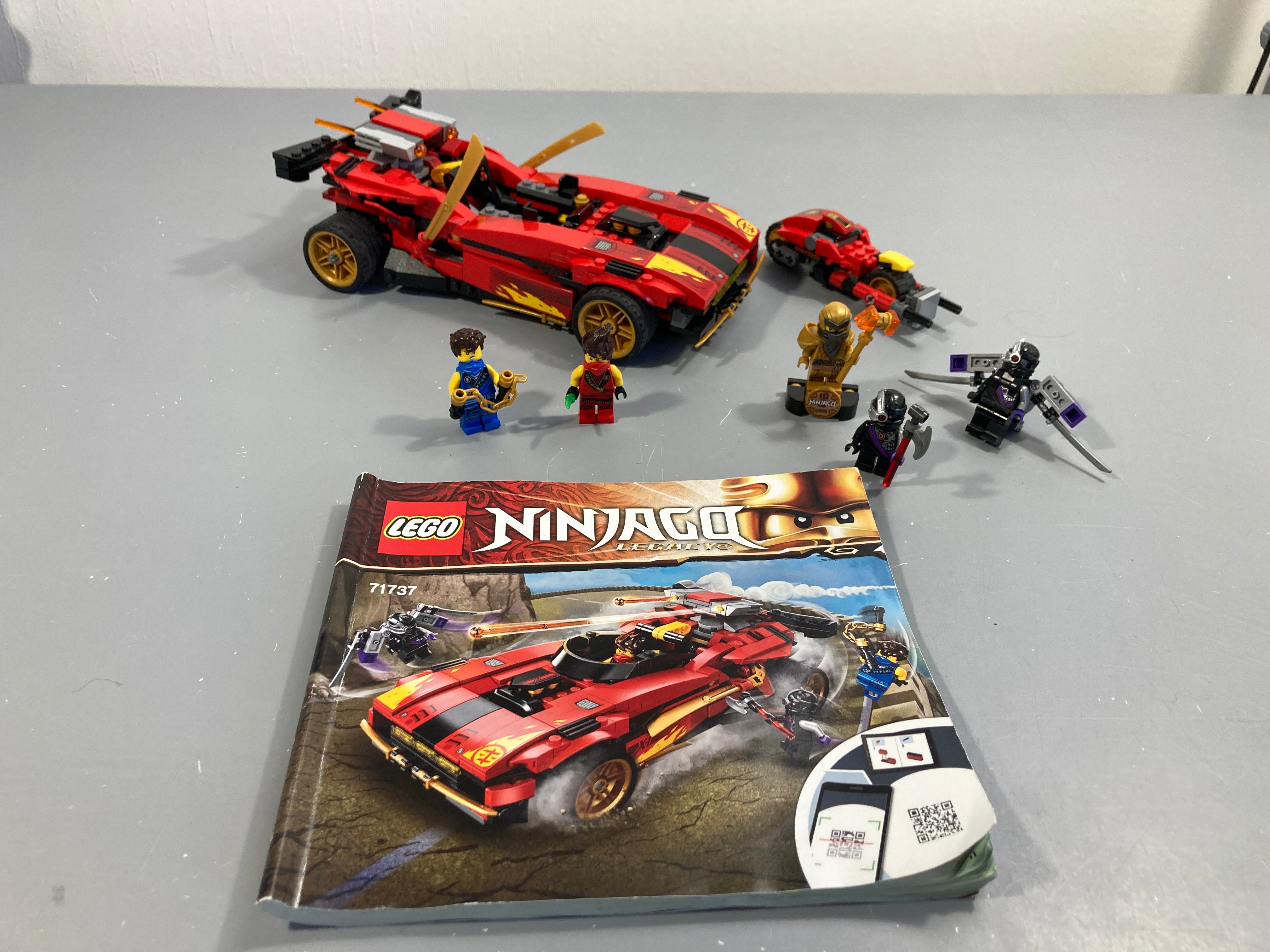 NINJAGO® 71737 Le chargeur Ninja X-1 Manque 1 structure noire voiture