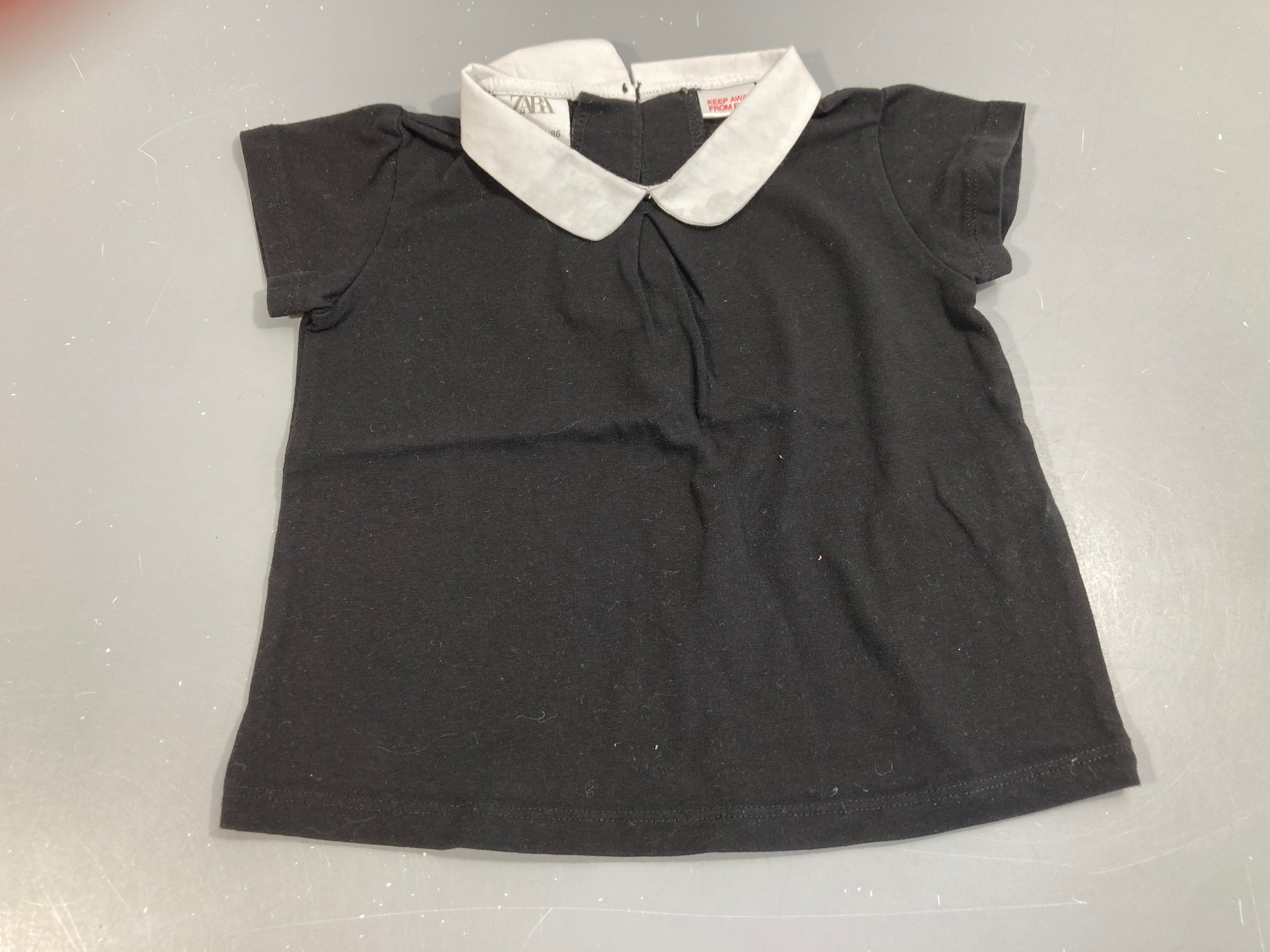 T-shirt m.c noir col claudine blanc