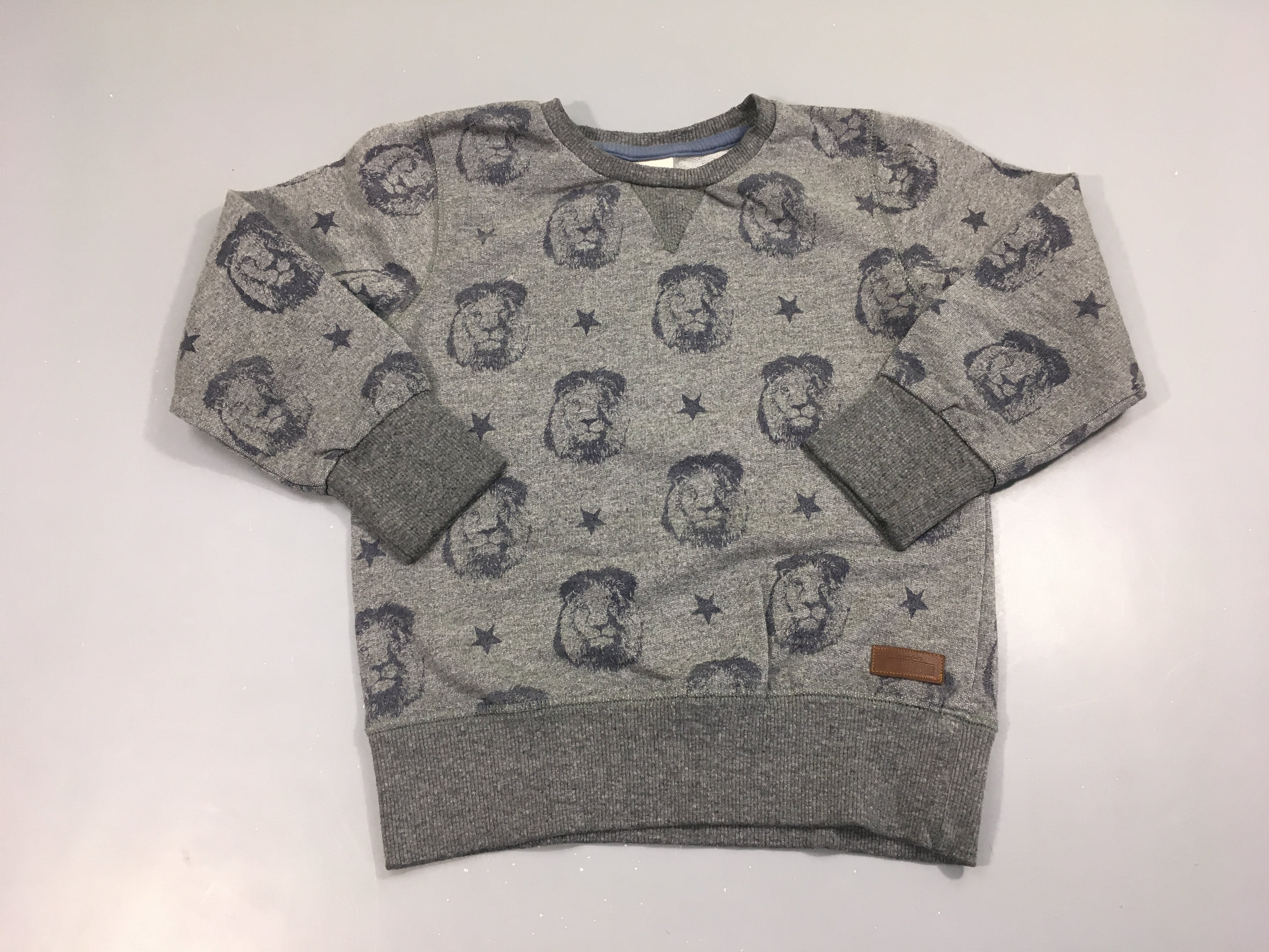 Sweat gris lions étoiles sturdy
