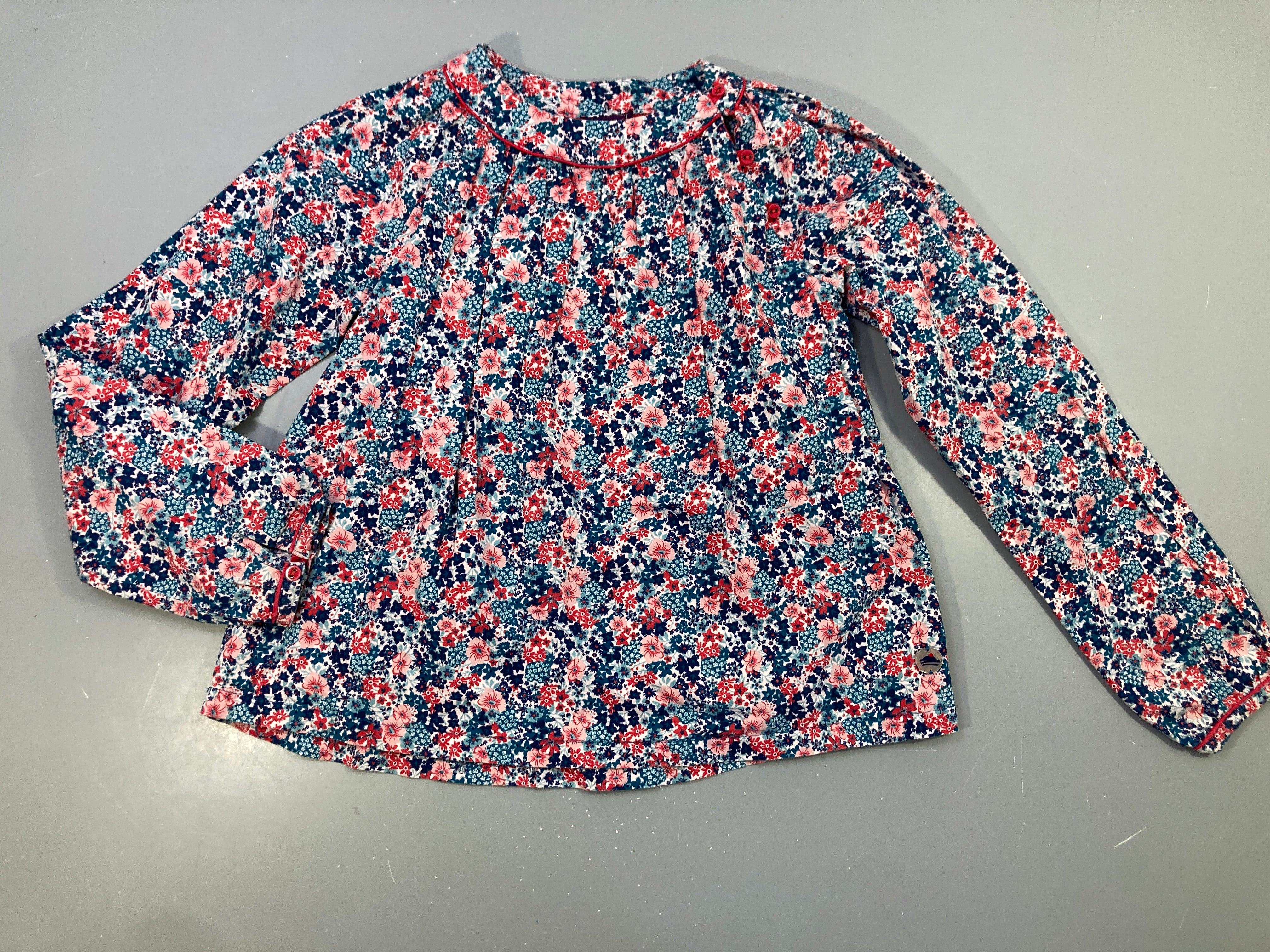 Chemisiser fleuri bleu-rose