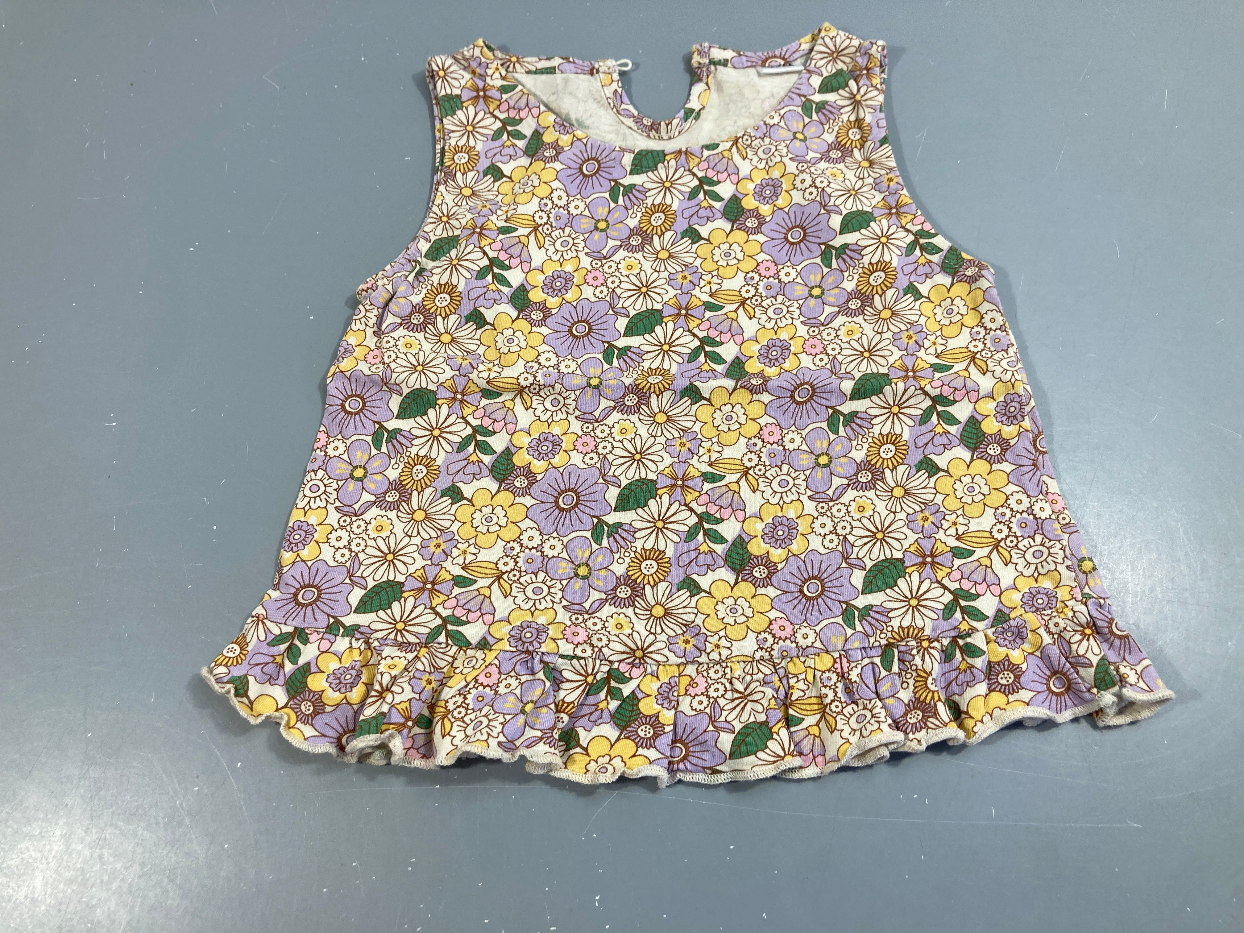 T-shirt s.m fleurs mauve/vert/jaune