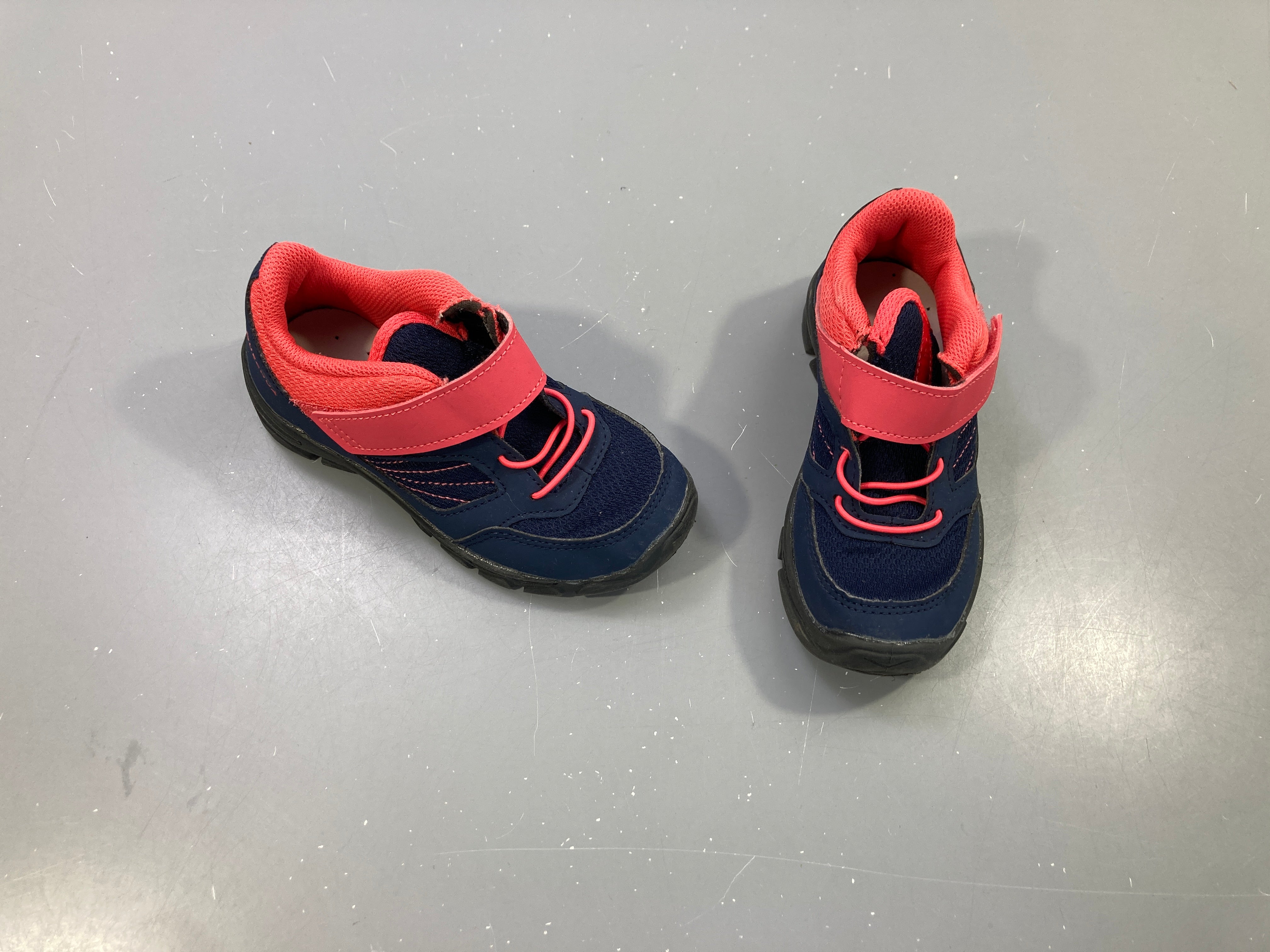 Chaussures de randonnées MH100bleu marine et rose -28