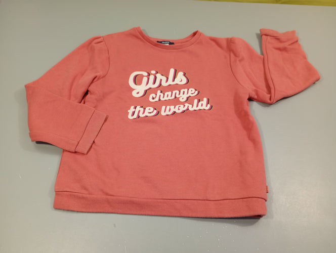 Sweat rose "Girls change the world", légèrement bouloché, moins cher chez Petit Kiwi