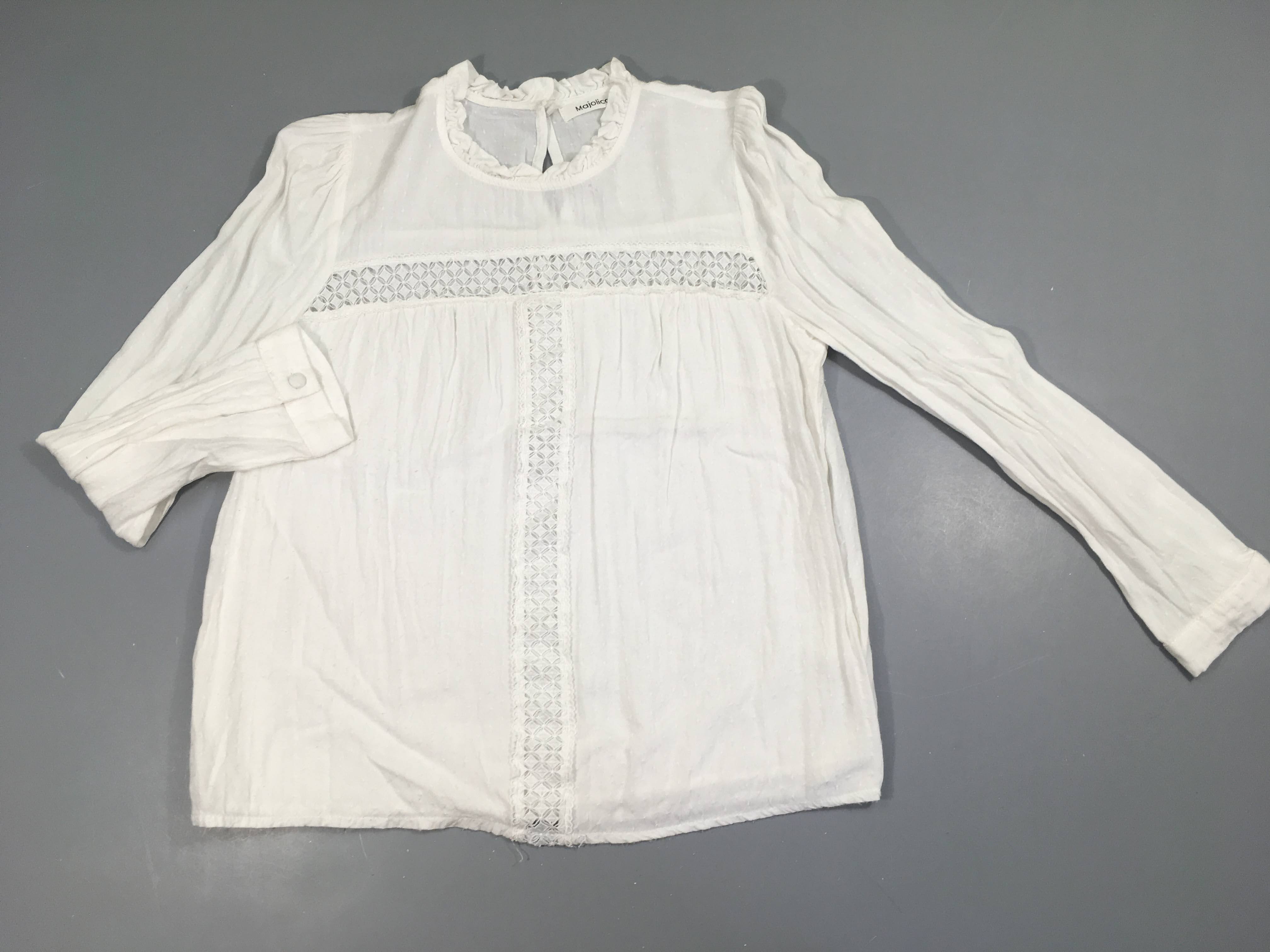 Blouse m.l blanche broderies col froufrous