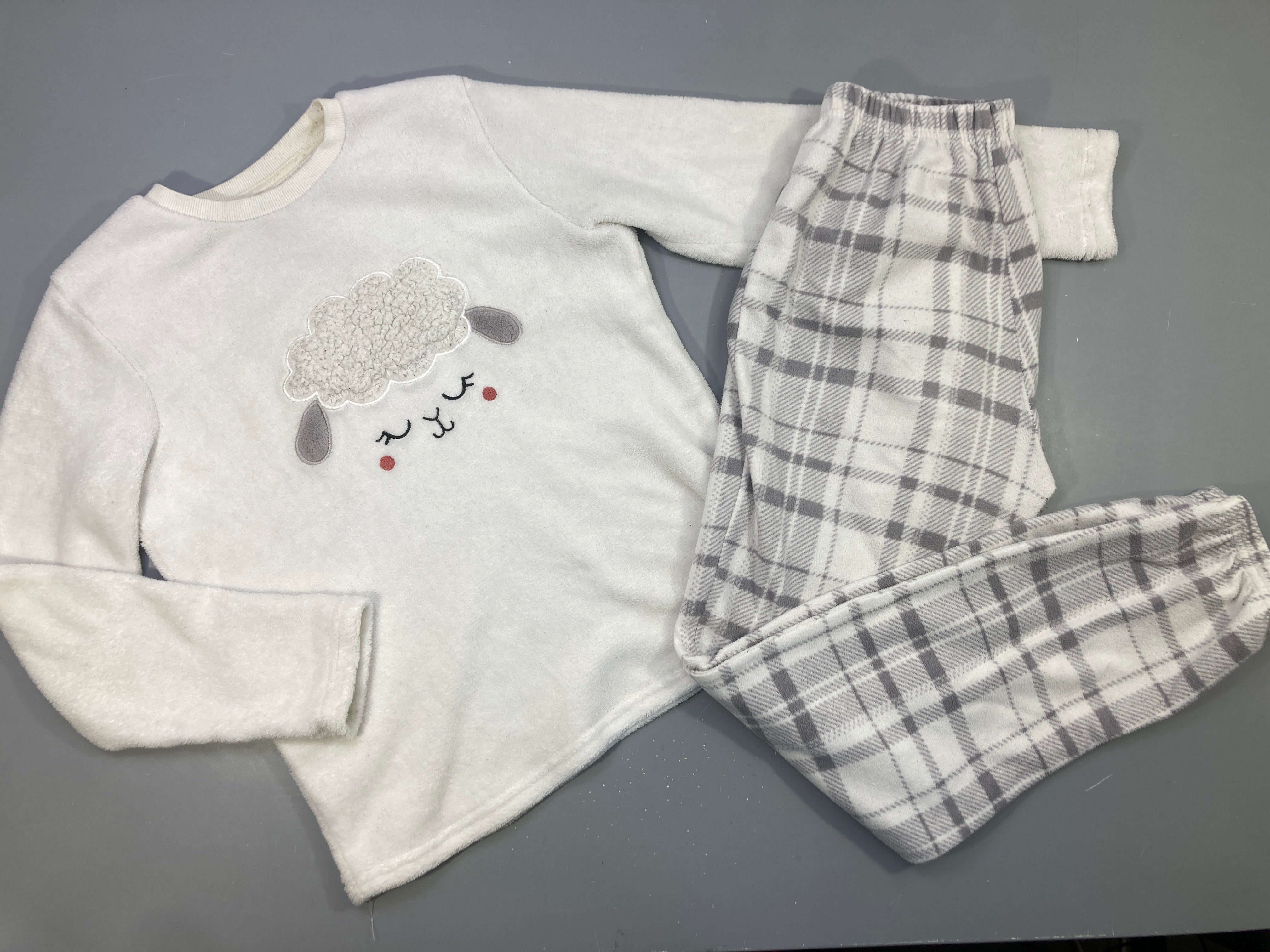 Pyjama 2pcs velours blanc-gris Mouton