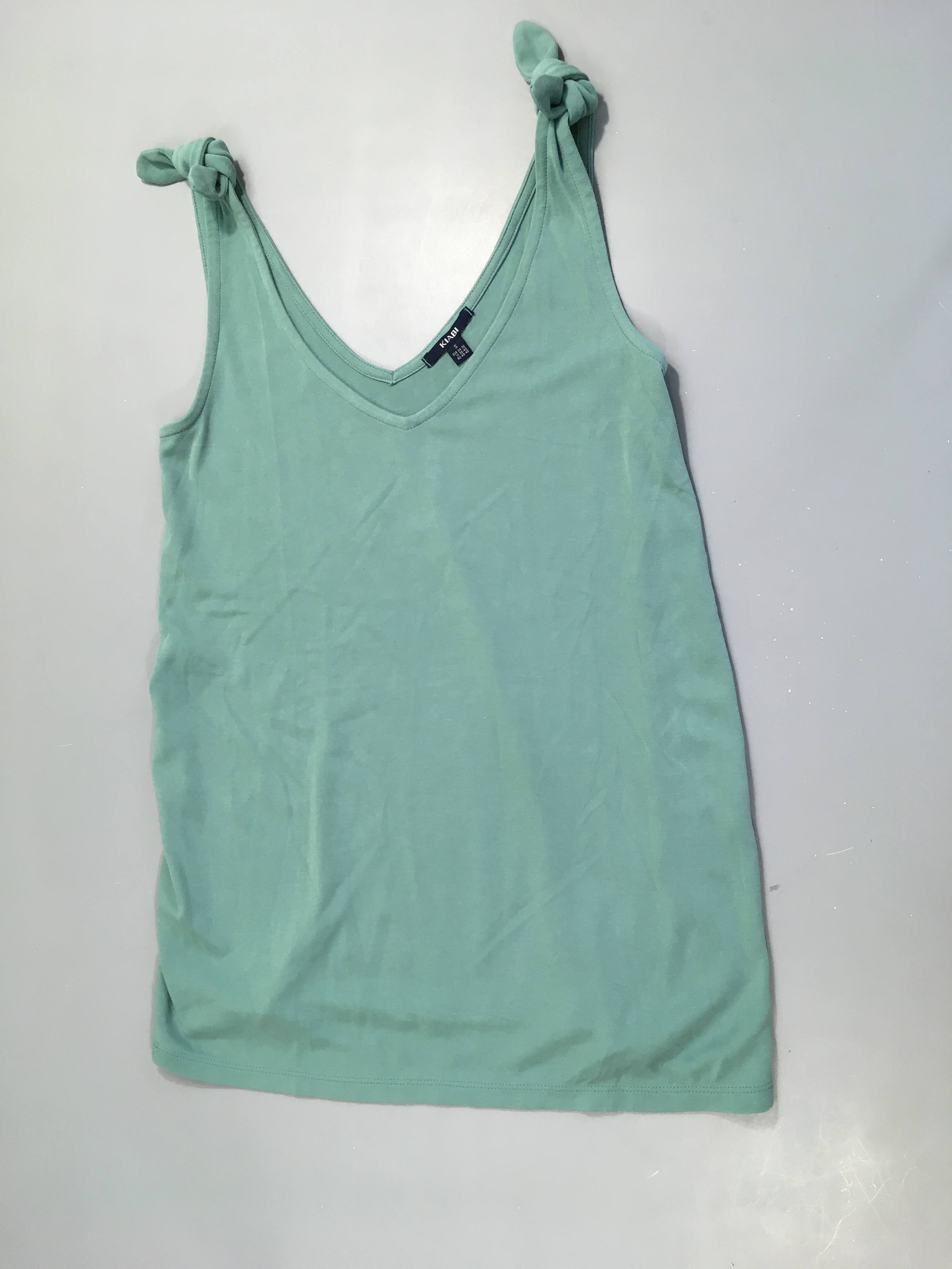 Débardeur vert noeuds épaules