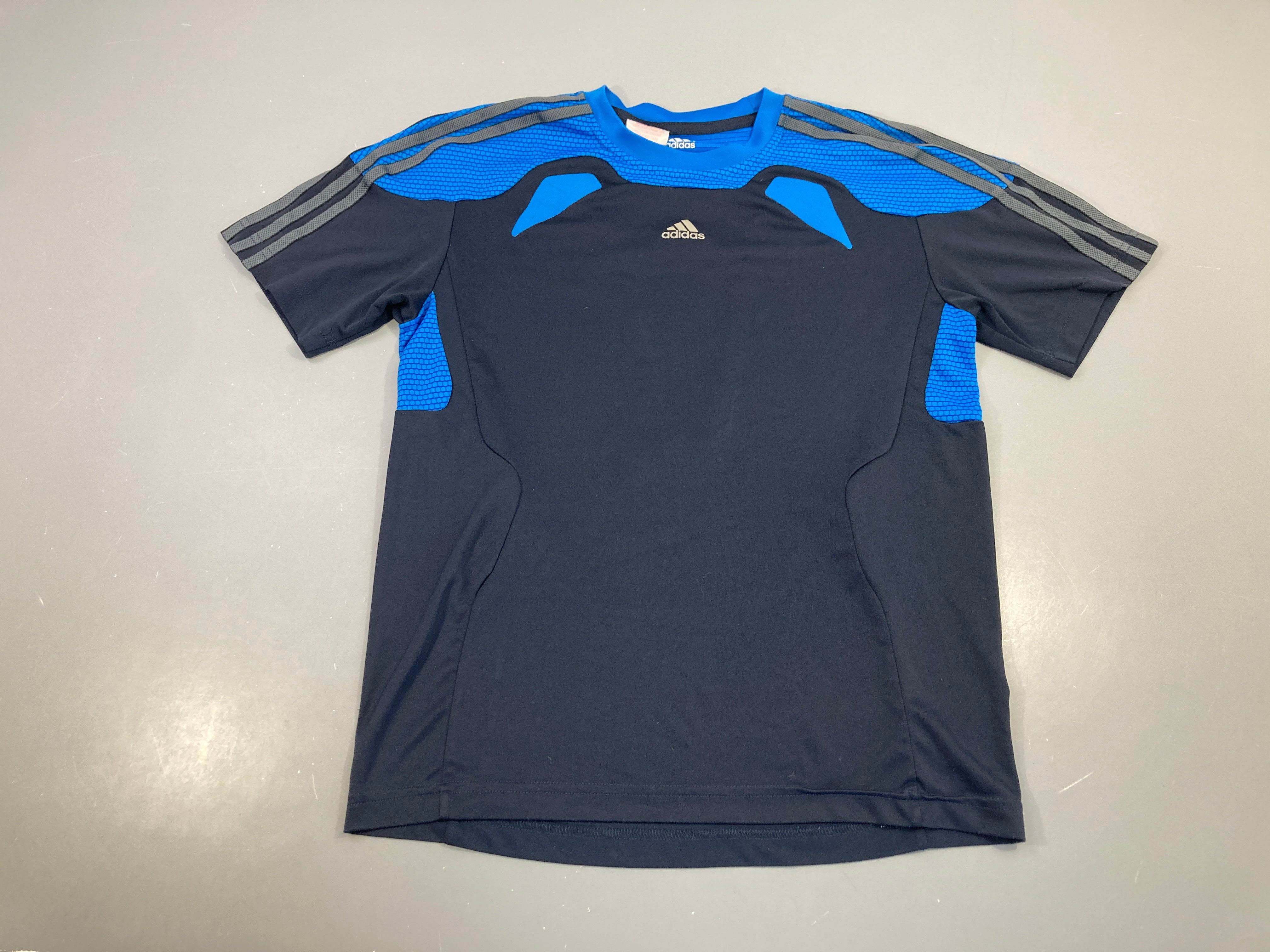 T-shirt m.c de sport bleu foncé-bleu Adidas