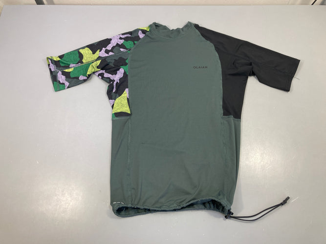 T-shirt m.c anti-uv vert foncé effet camouflage Olaian, moins cher chez Petit Kiwi
