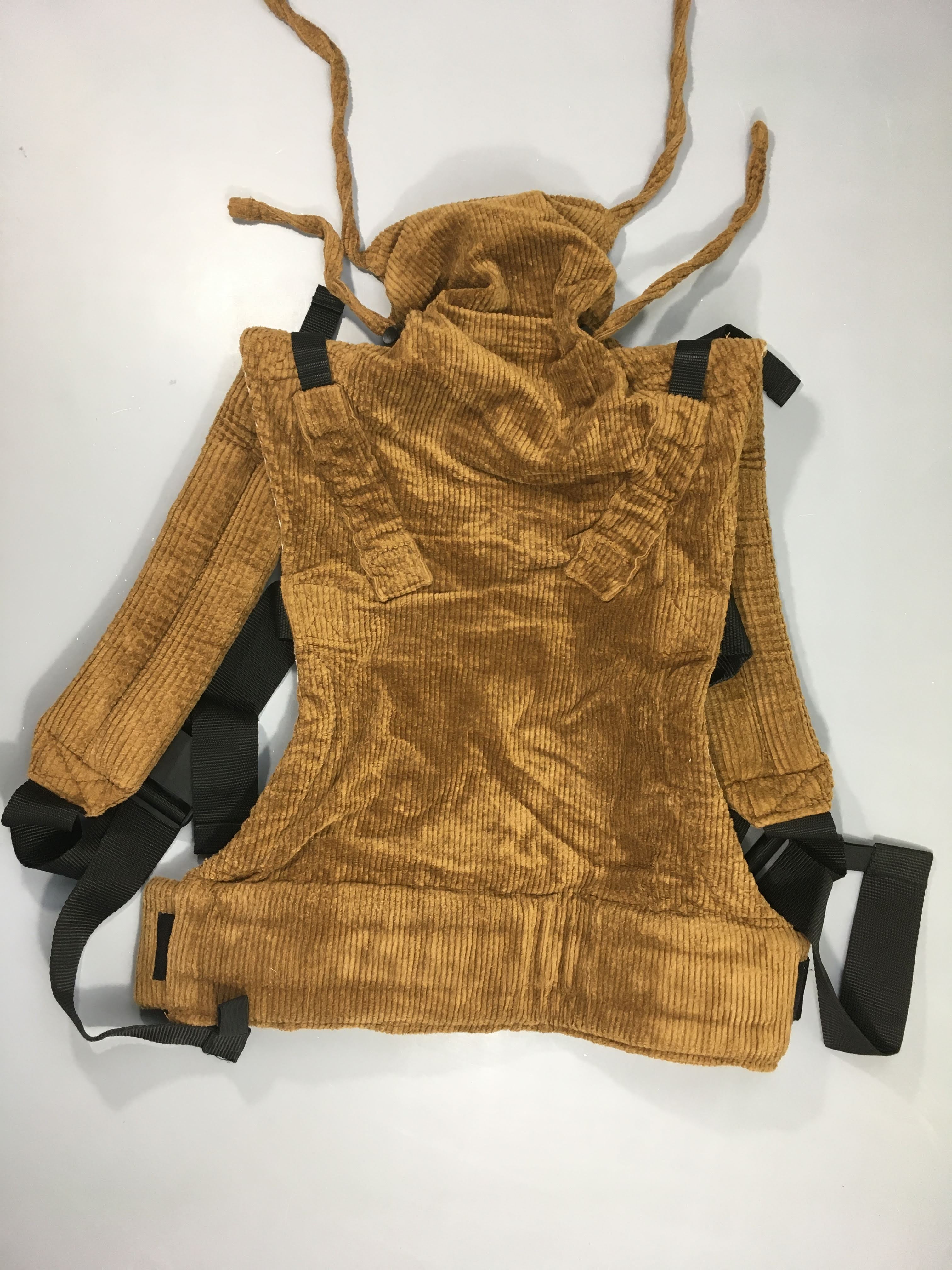 Porte-bébé velours côtelé brun Bykay