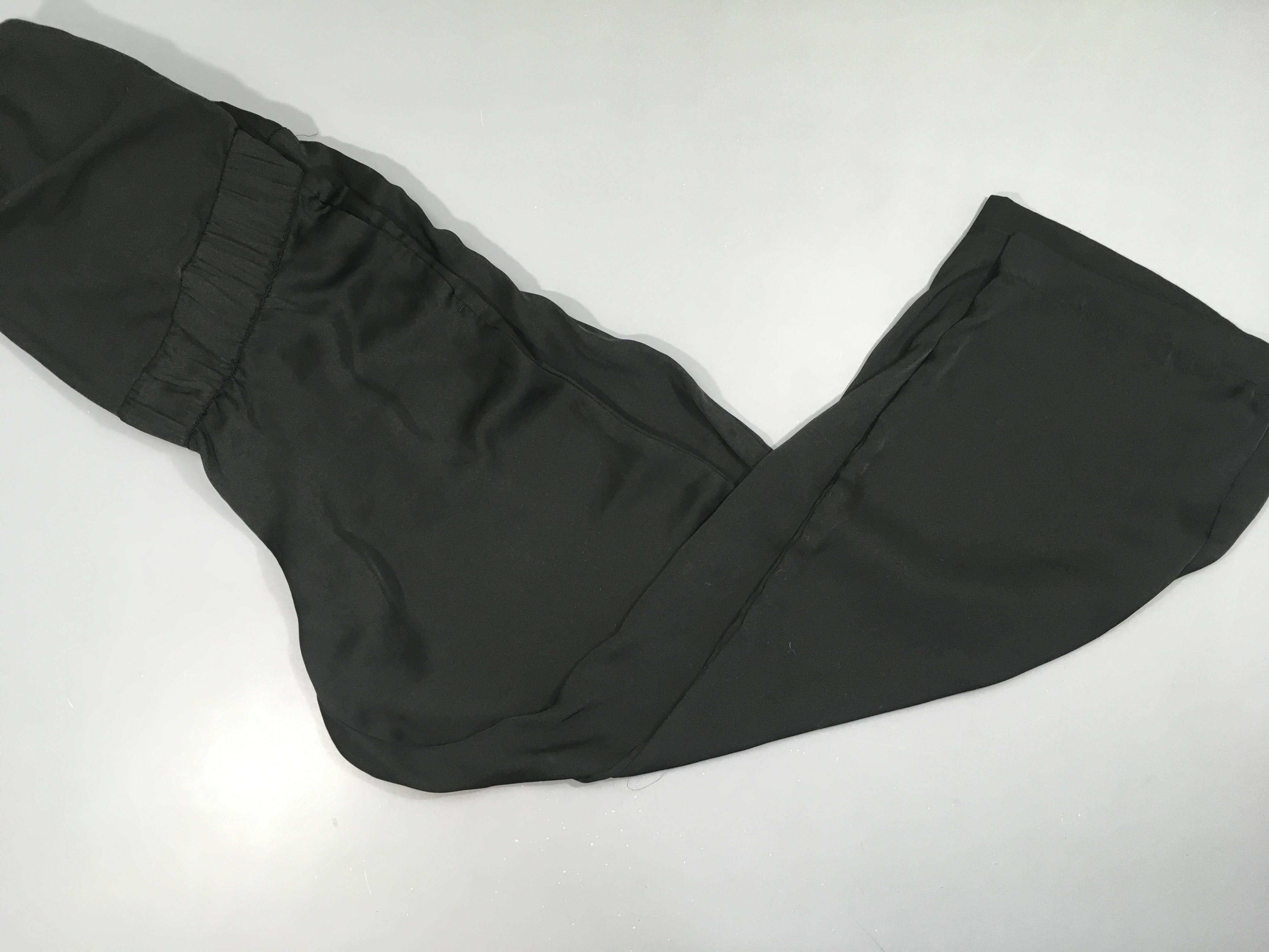 Pantalon satiné noir de grossesse