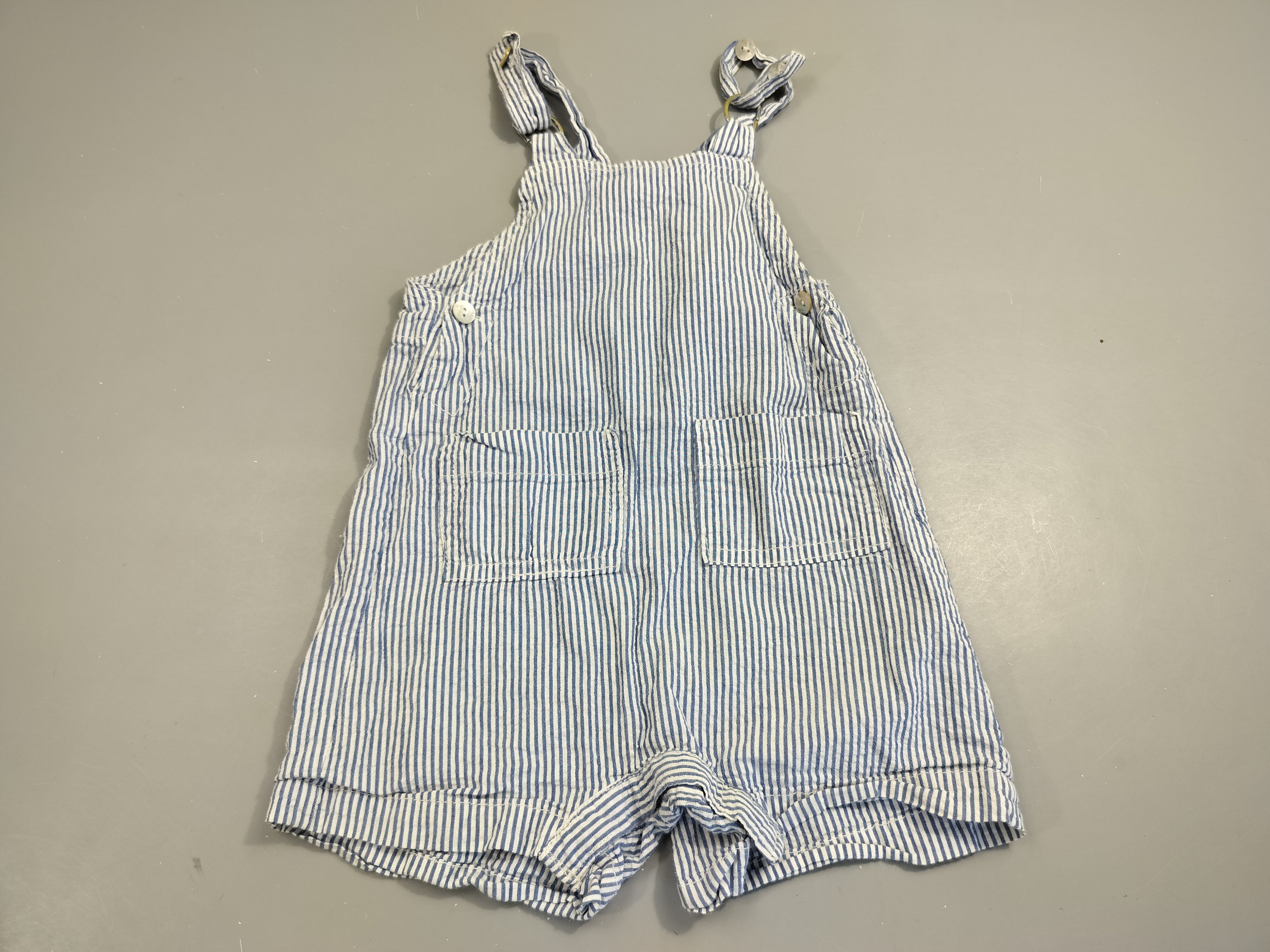 Salopette short blanche lignée bleue 100% coton