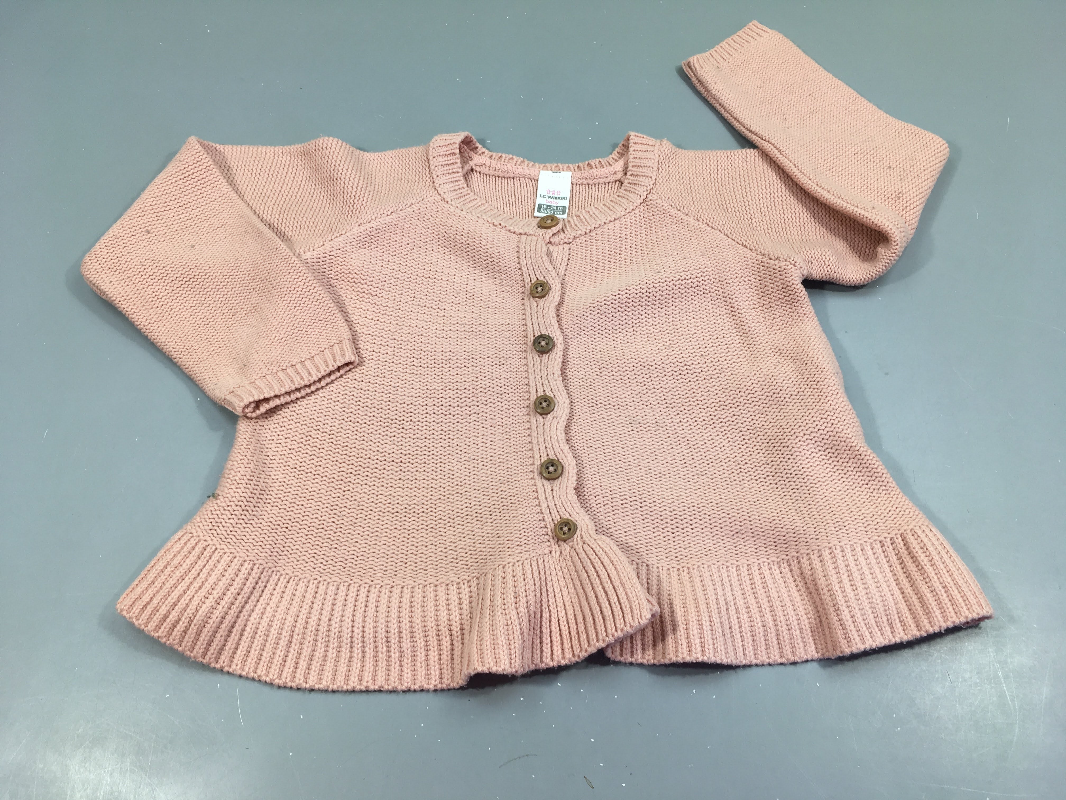 Gilet rose clair  LC Waikiki,tache à la manche, à relaver