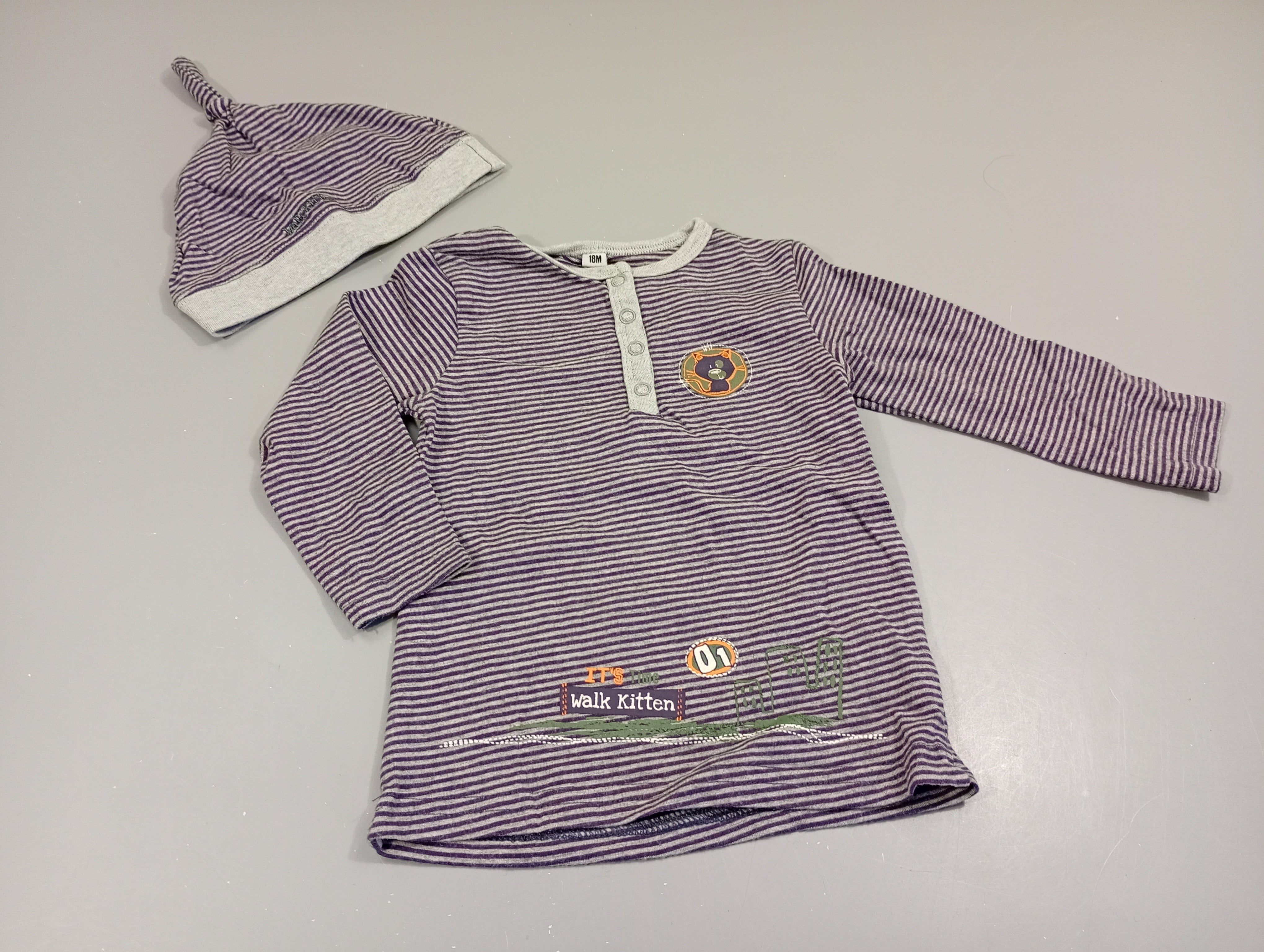 T-shirt m.l gris rayé mauve , tête de chat + bonnet jersey assorti Walk Kitten