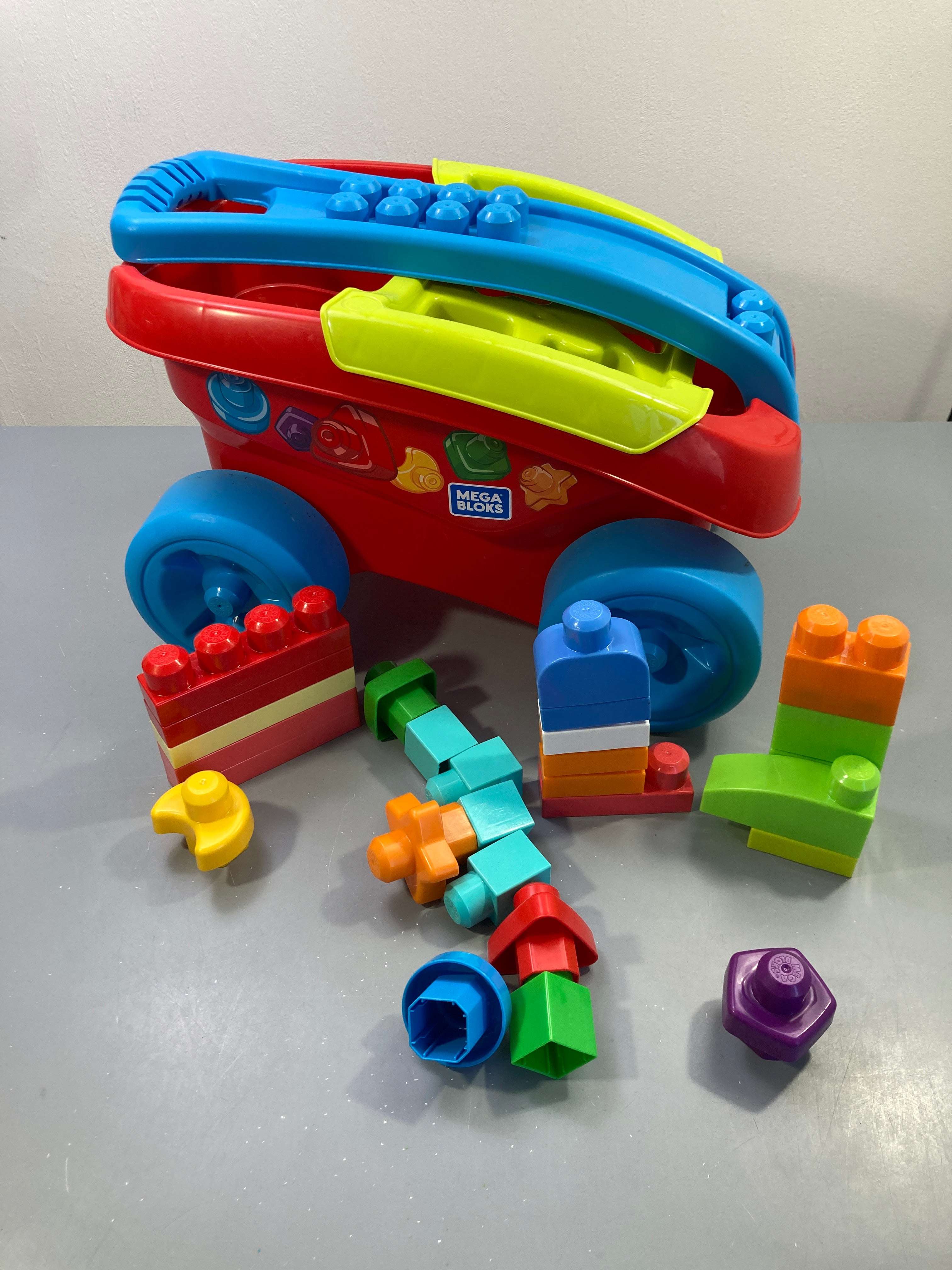 Mon Wagon Trieur de Formes Mega Bloks