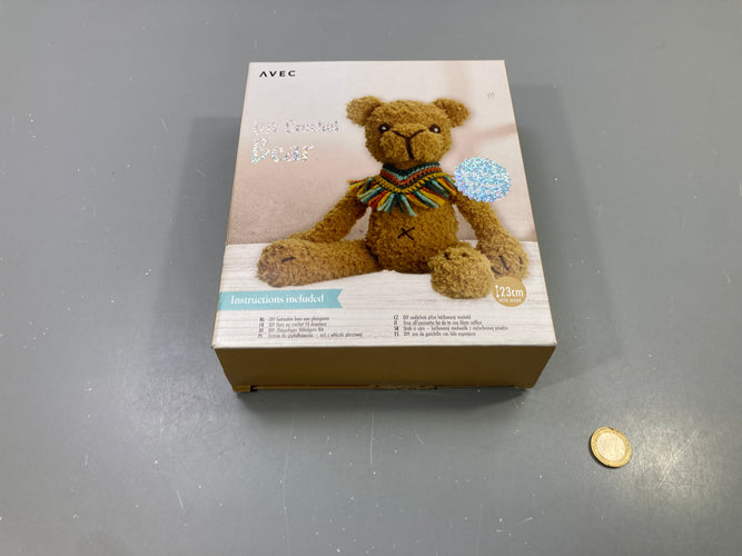 NEUF Kit DIY ours au crochet fil duveteux, 23 cm assis, moins cher chez Petit Kiwi