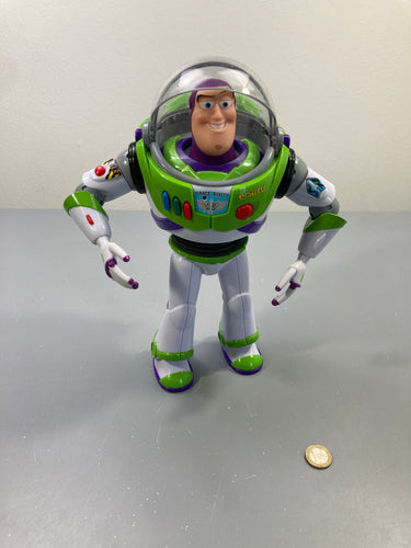 Figurine interactive Buzz l'éclair 30 cm - Toy Stor.y 4, moins cher chez Petit Kiwi
