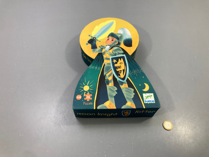 Puzzle silhouette 36 pcs chevalier de la pleine lune, dès 4 ans, moins cher chez Petit Kiwi