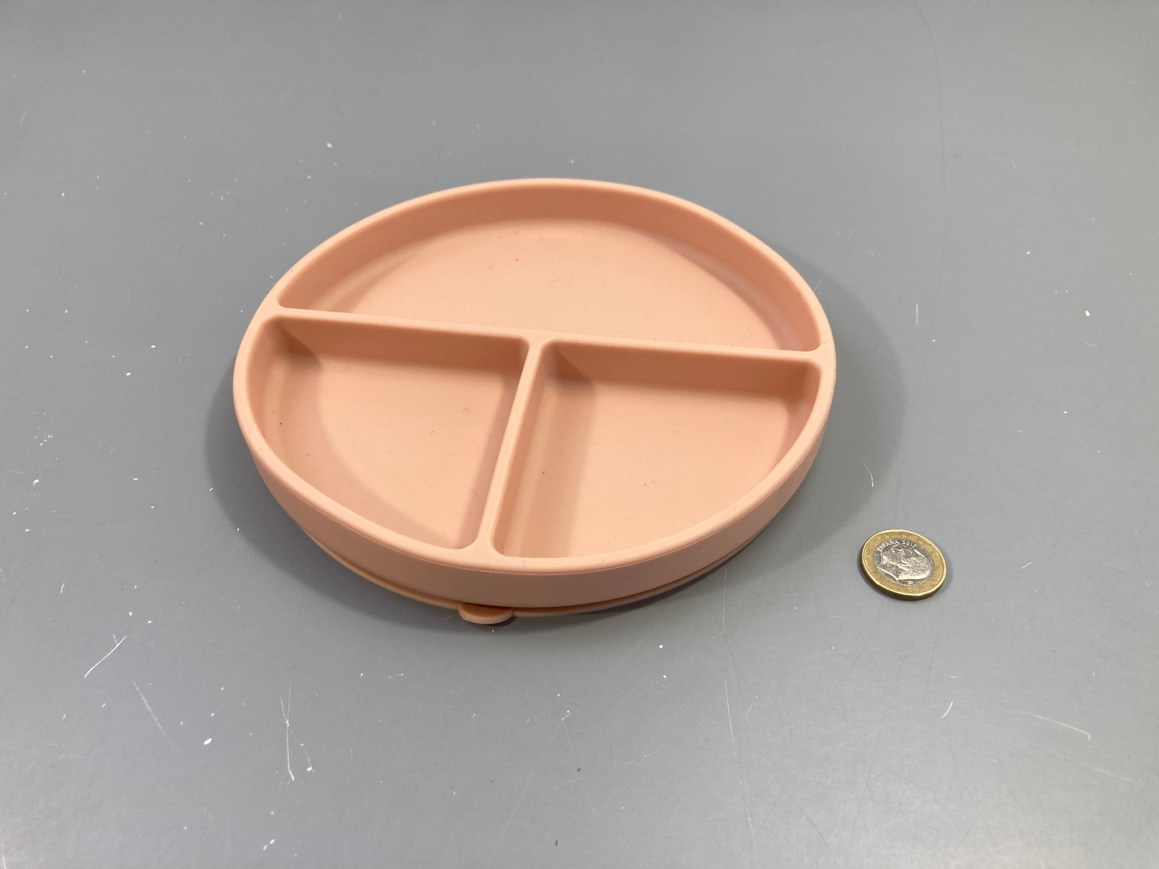 Mushie Assiette à compartiments rose - Ventouse en Silicone | Sans BPA