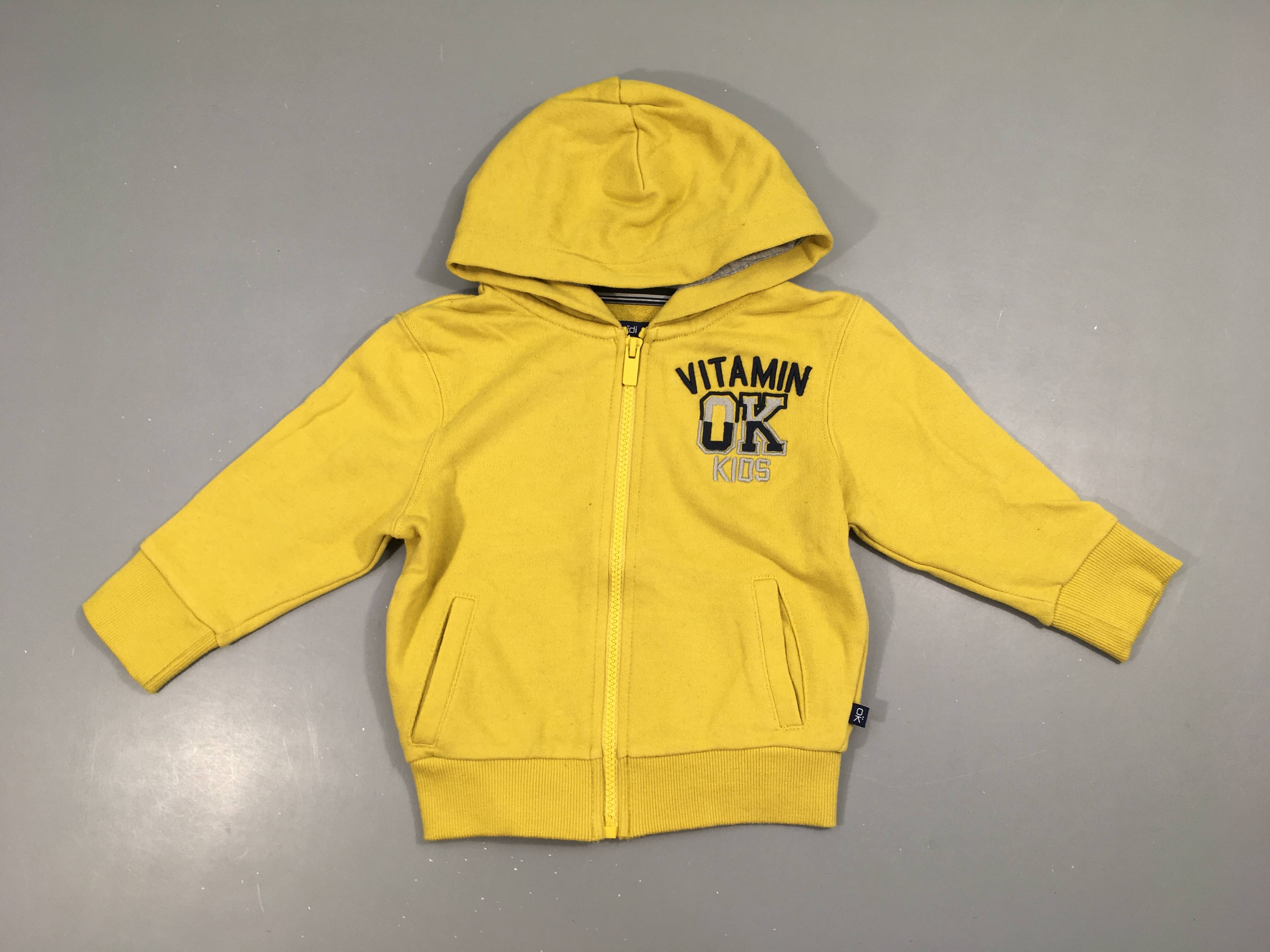Sweat zippé à capuche jaune OK