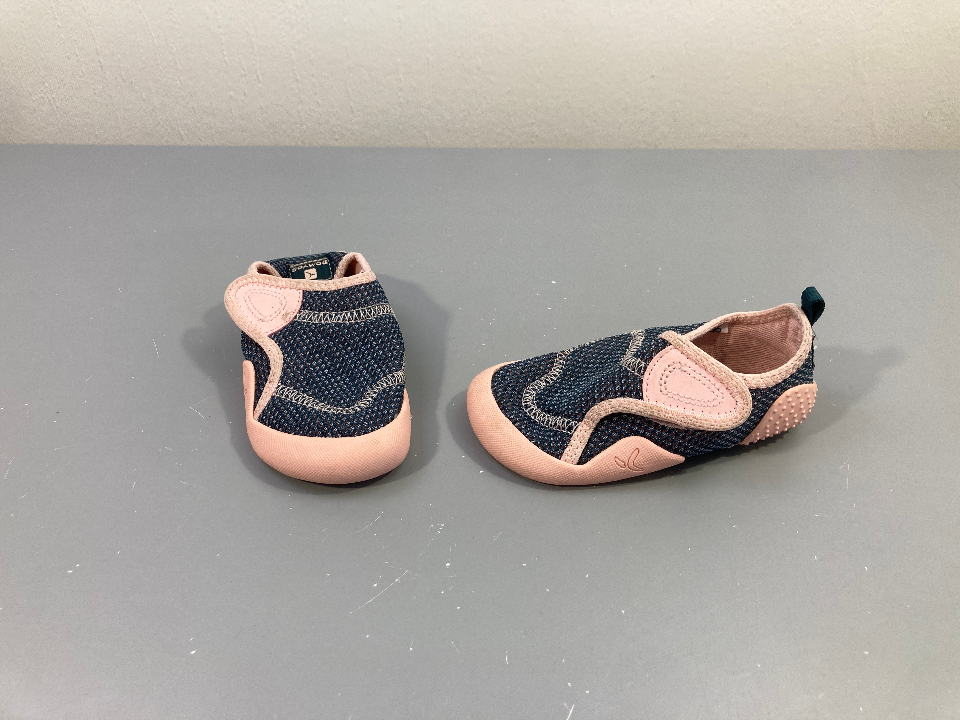 Chaussons de gym rose/gris, 26