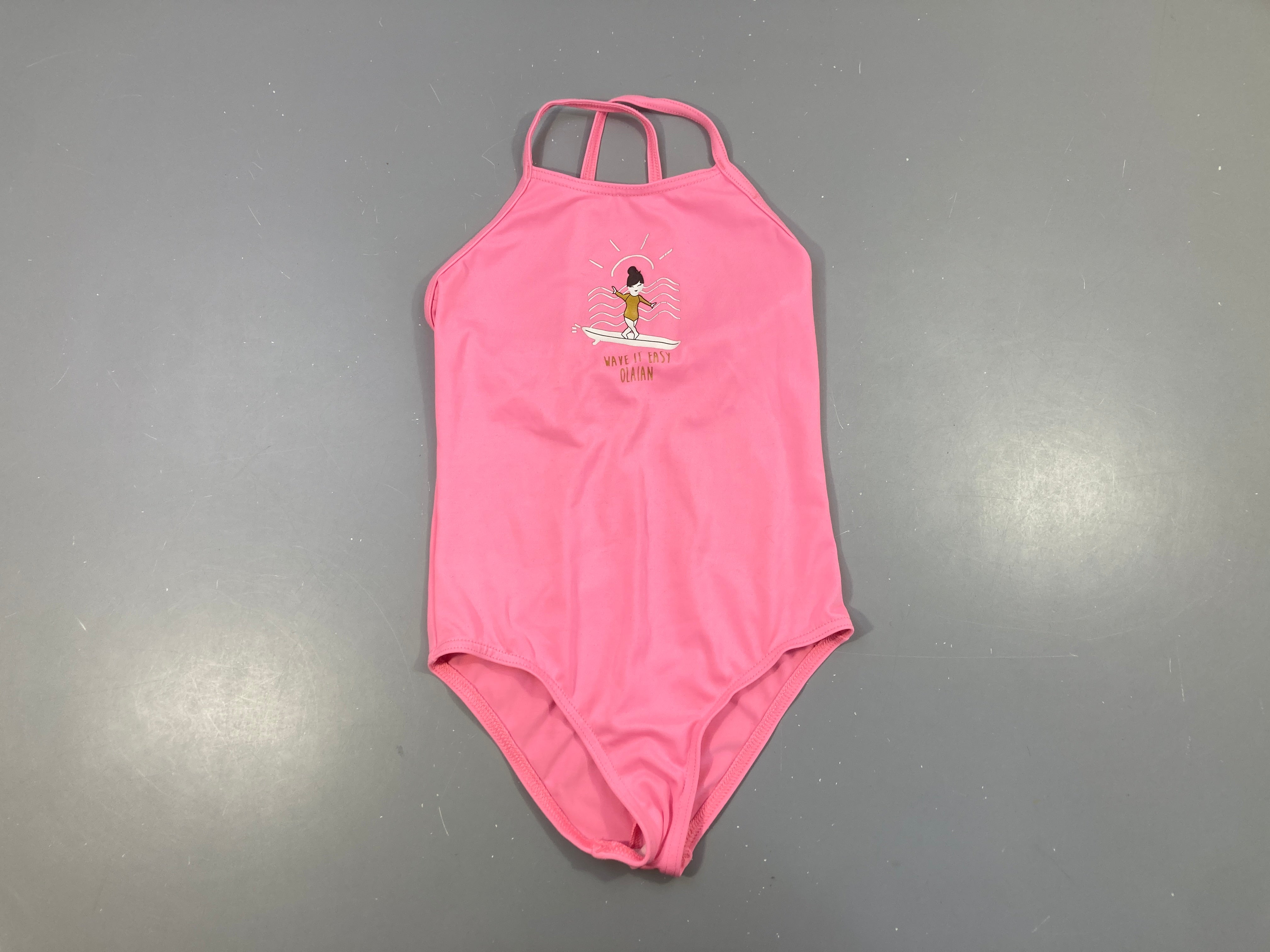Maillot rose surfeuse (taille estimée)