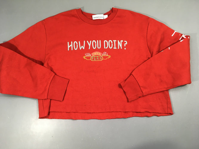 Sweat over size cropped rouge Friends How You, moins cher chez Petit Kiwi
