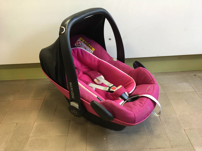 Siège auto Pebble Plus rose/mauve - Groupe 0+ (jusqu'à 13kg) - dos à la route - compatible avec la base 3wayFix, moins cher chez Petit Kiwi