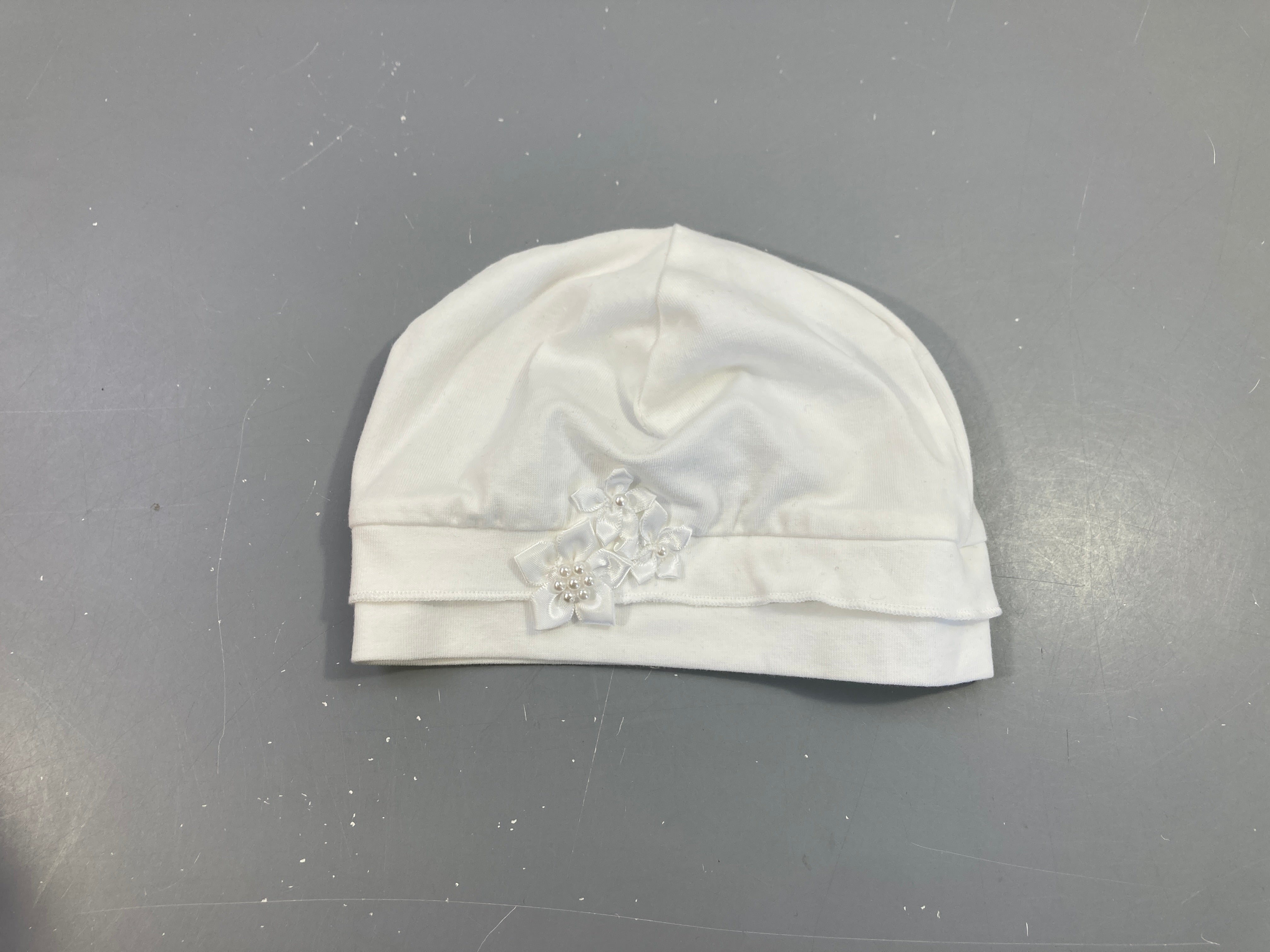 Bonnet jersey blanc perles, 46cm