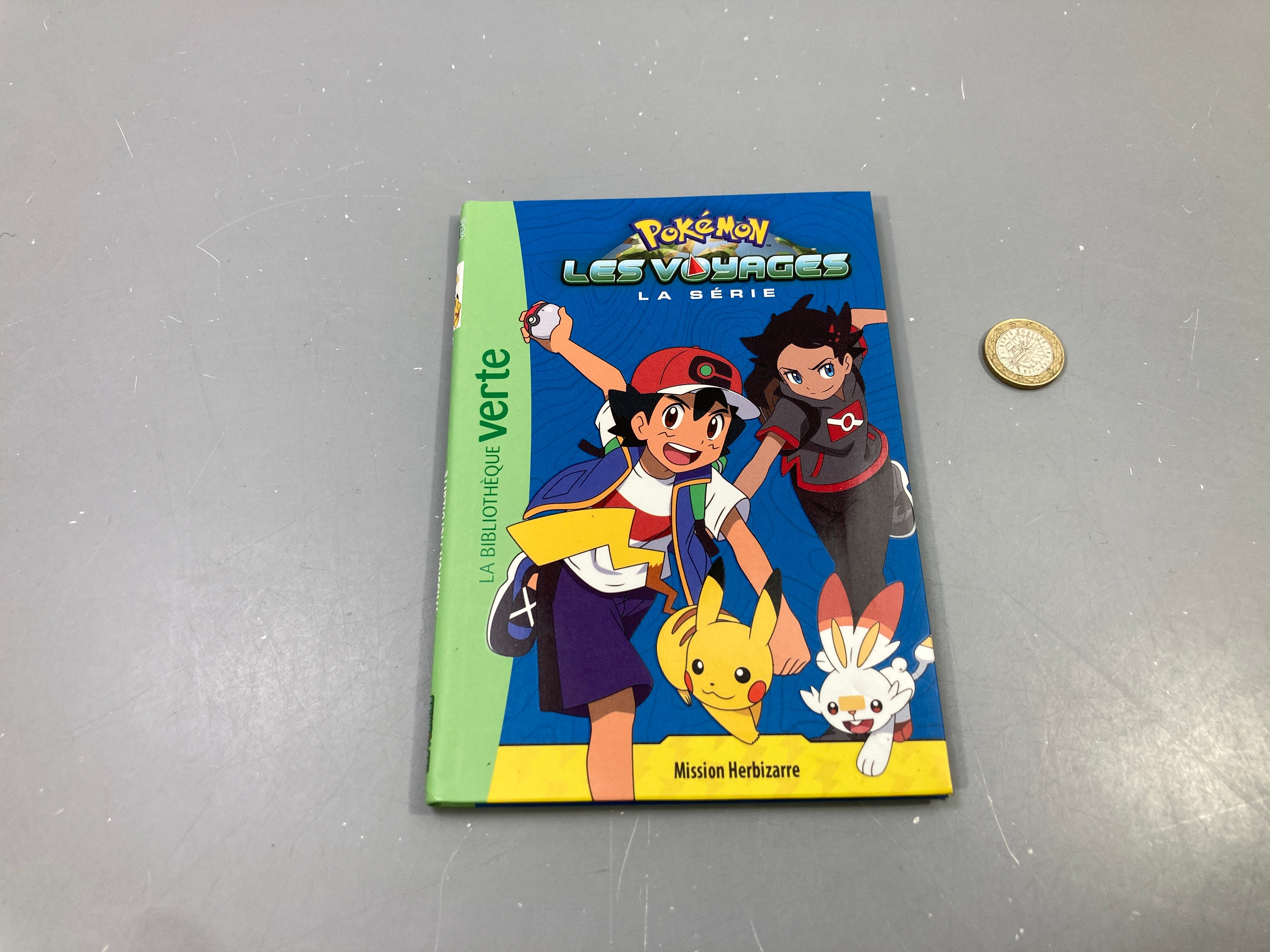 Pokémon Les Voyages, Mission HeRobeizarre, Bibliothèque verte