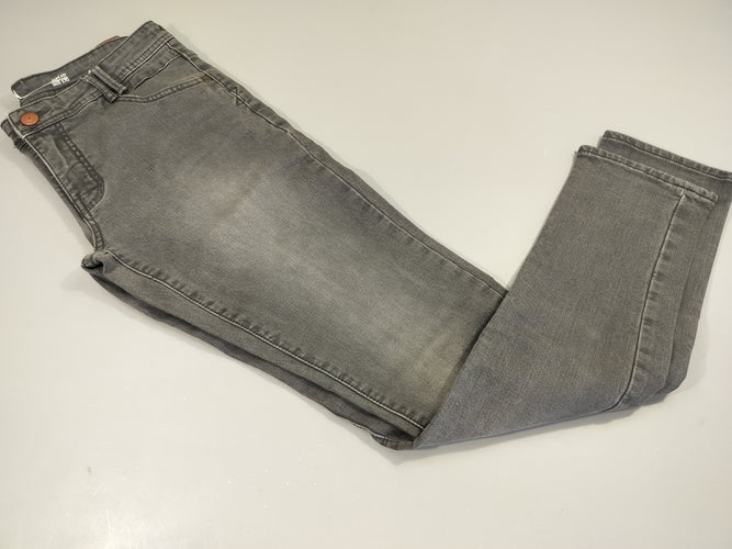 Pantalon en jean slim gris, moins cher chez Petit Kiwi