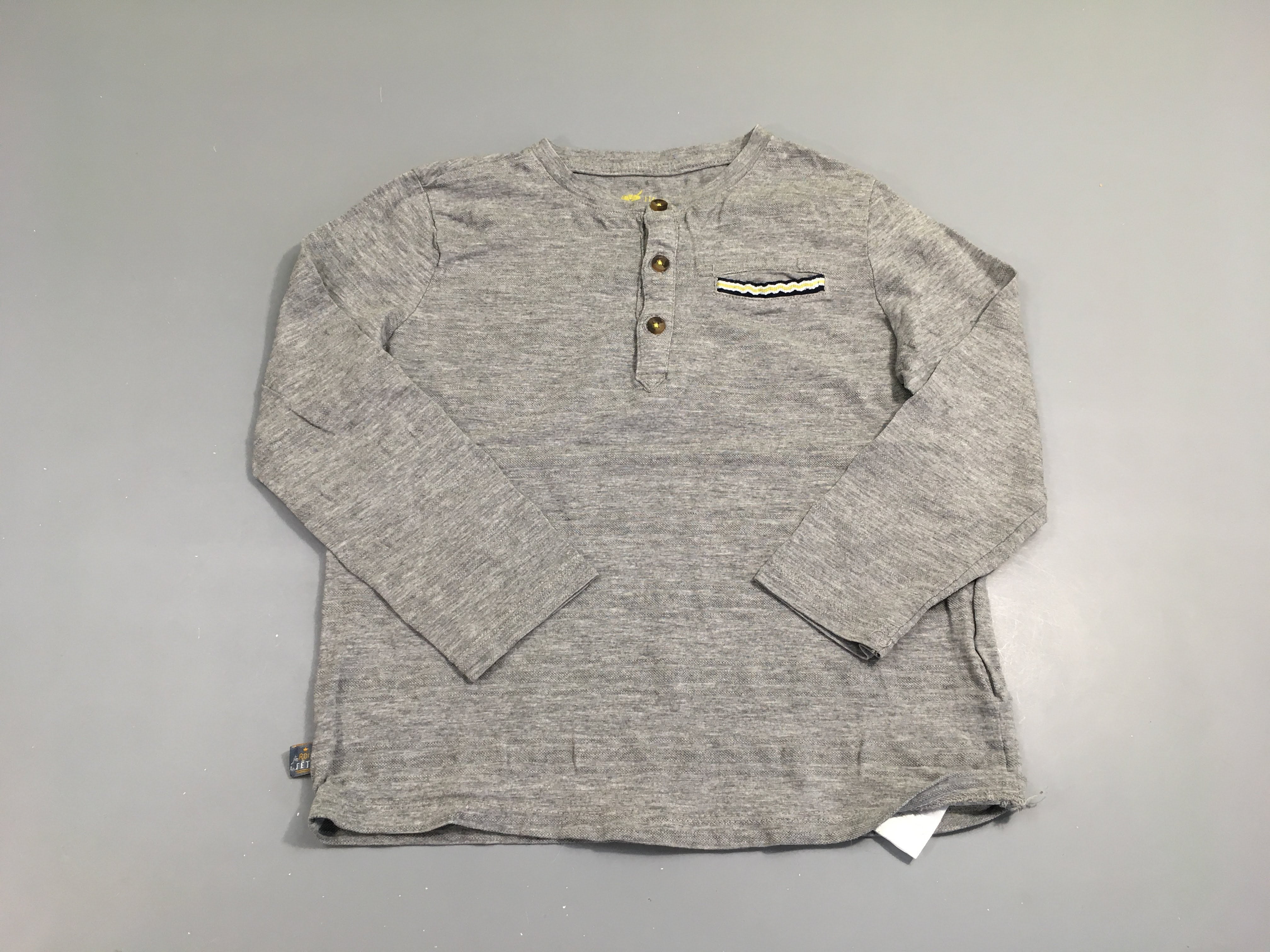 T-shirt m.l gris flammé boutons poche