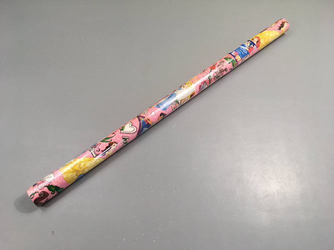 NEUF sous blister papier cadeaux princesses, moins cher chez Petit Kiwi