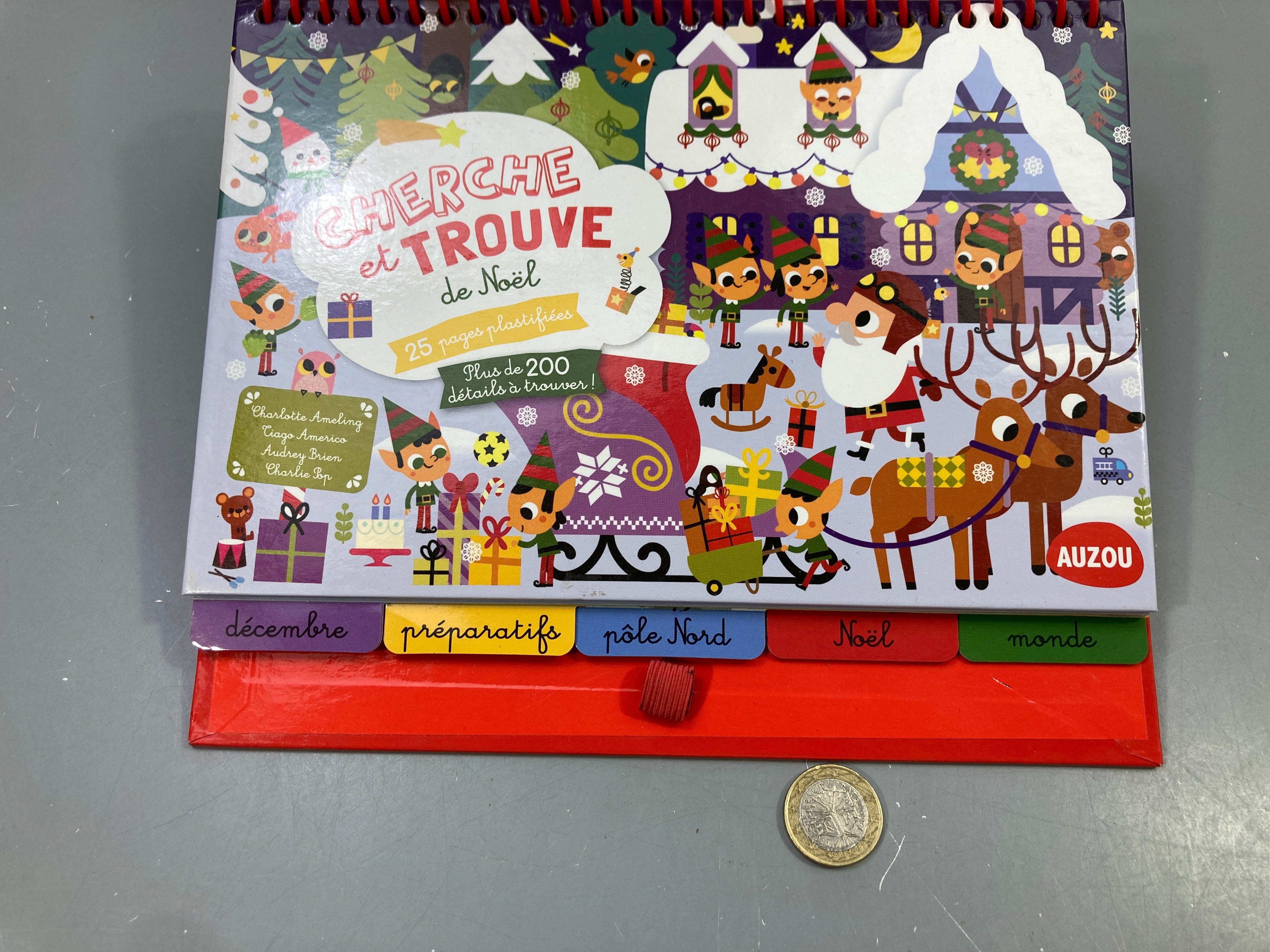 Cherche et trouve de Noël, 25 pages plastifiées, à spirale, Auzou, sans le marqueur effaçable