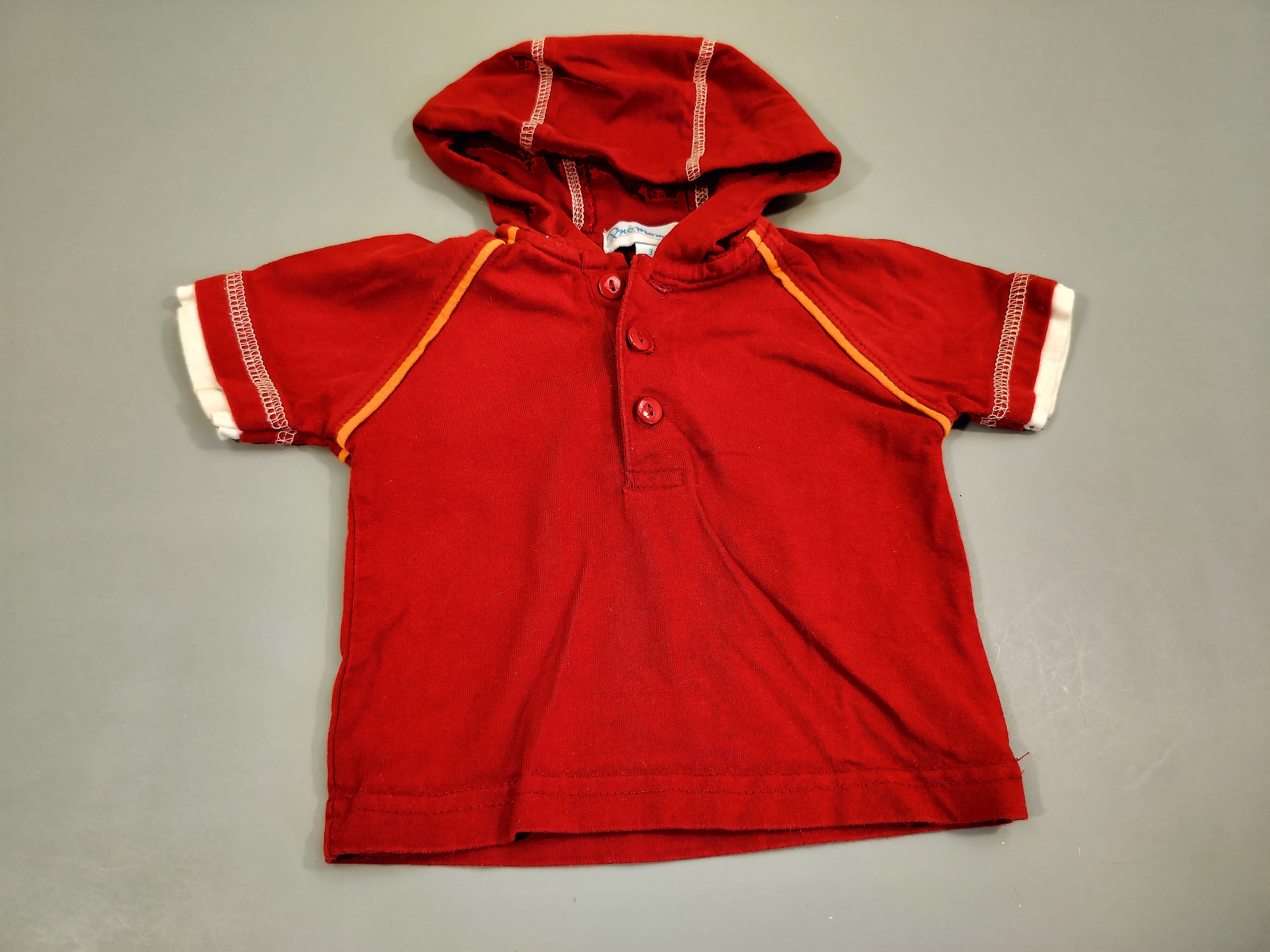 T-shirt m.c rouge à capuche