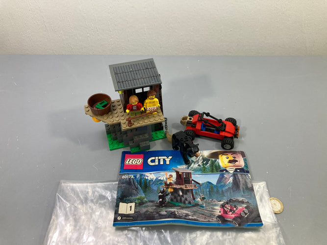 Lego City 60173 cabane de montagne, buggy rouge, ours, figurines, avec notice Vendu en l'état tel que sur la photo, moins cher chez Petit Kiwi
