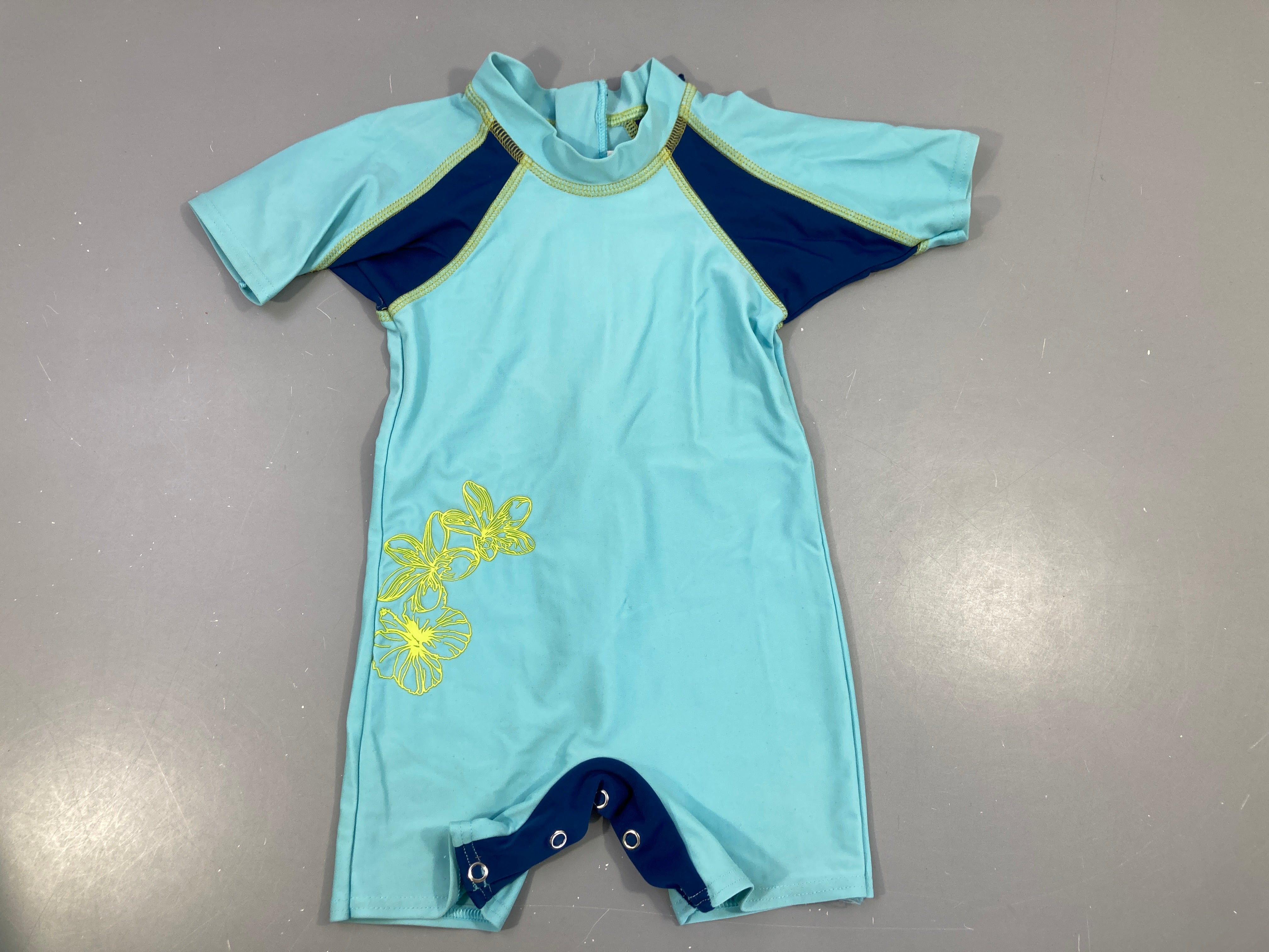Combinaison anti Uv bleue fleur anis
