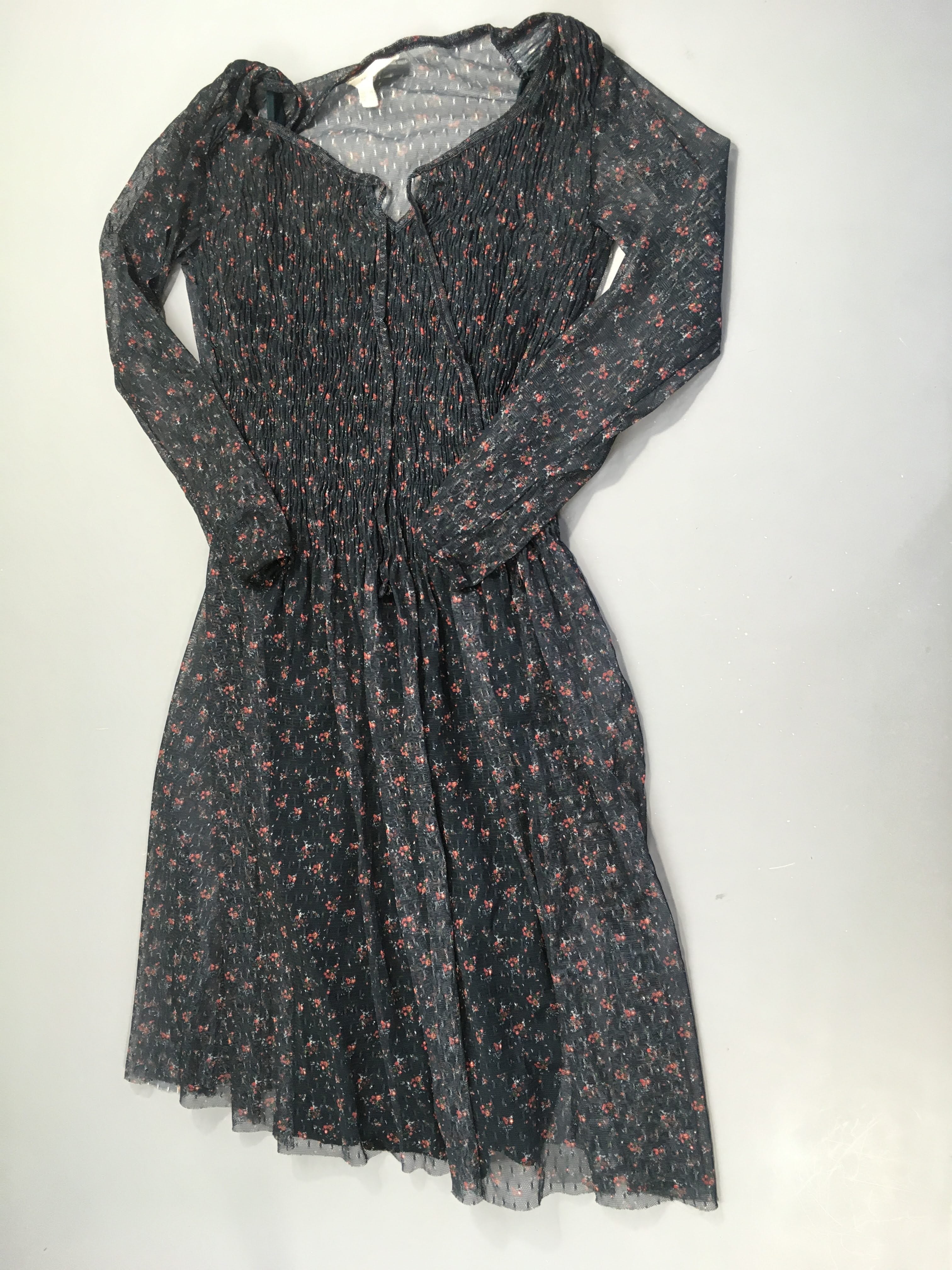 Robe m.l voile bleu foncé fleurie s.mockée