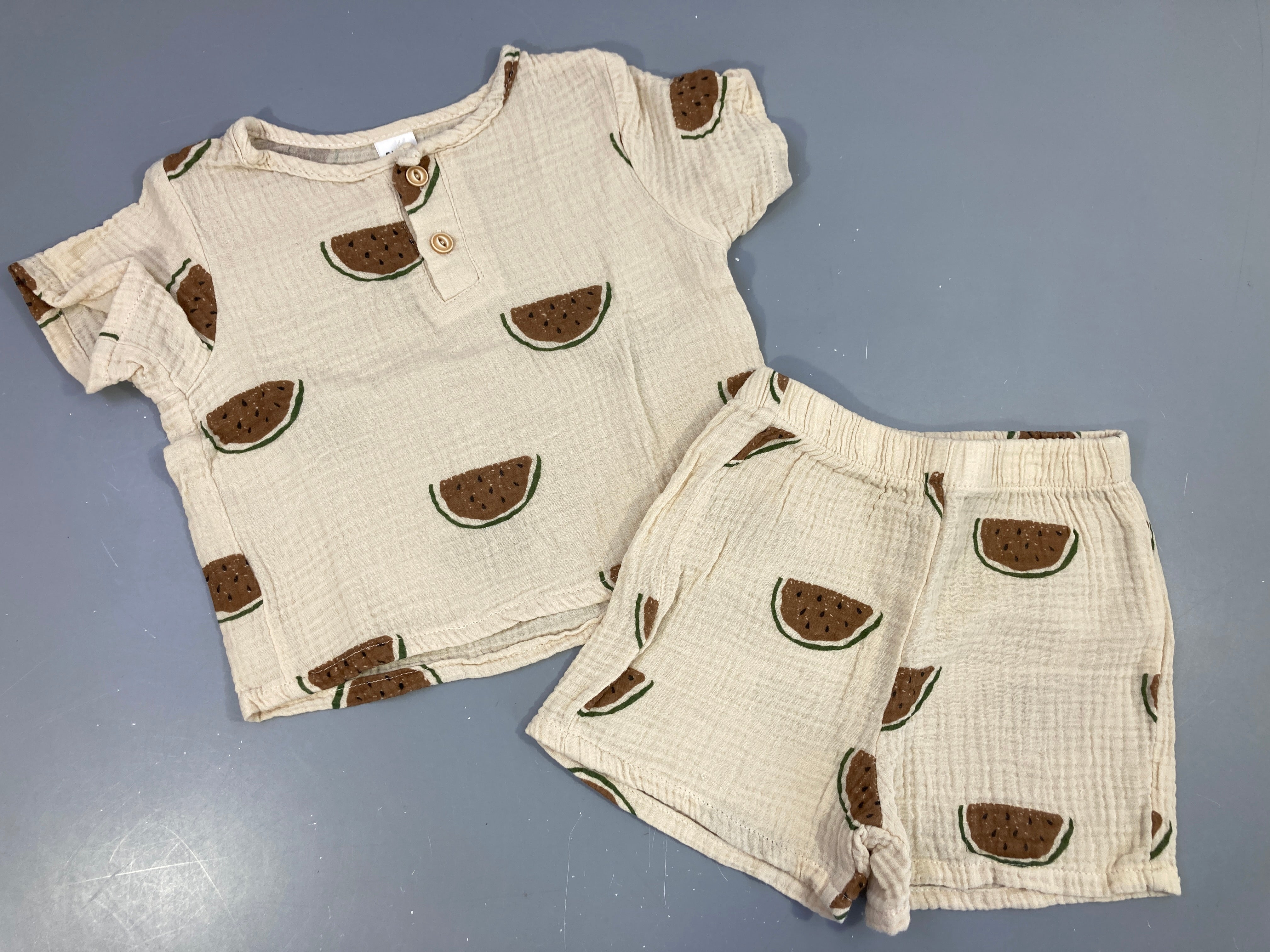 T-shirt m.c tetra + Short beige pastèques brunes