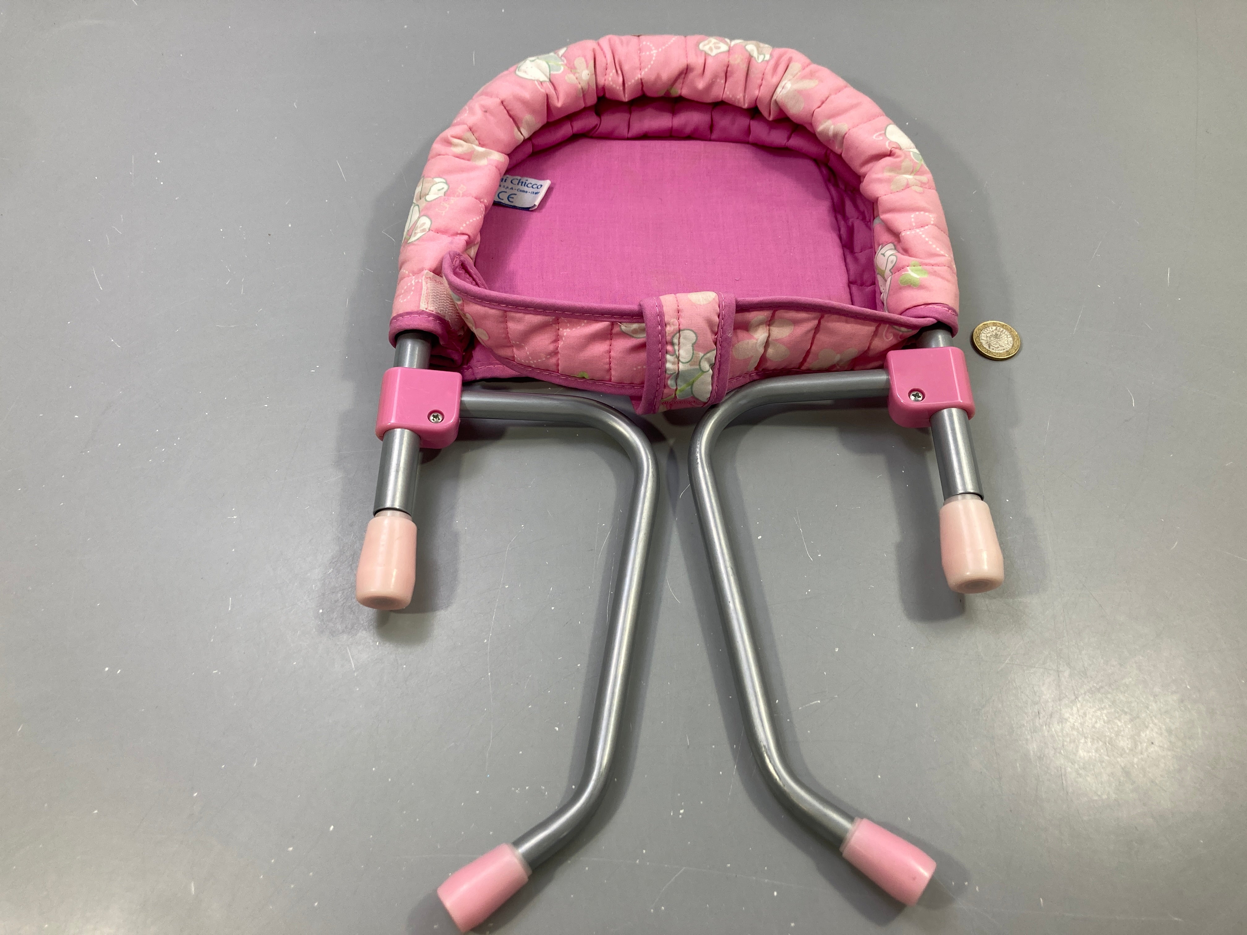 Siège de table pour poupée rose fleuri, armature métal
