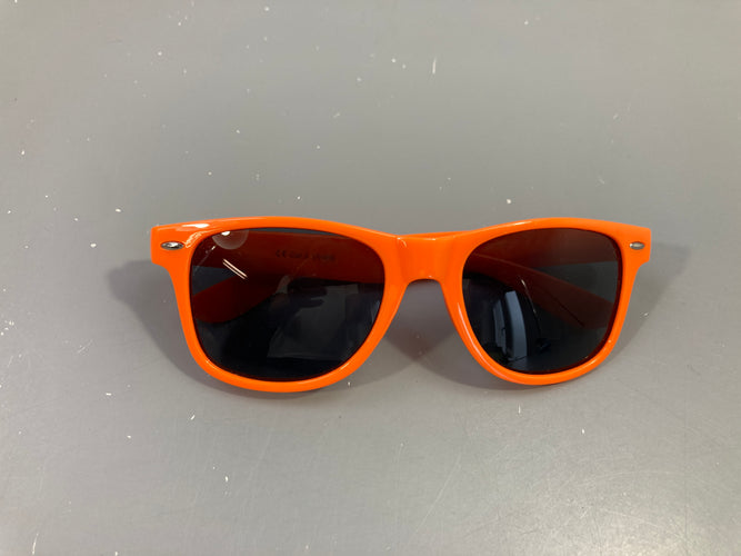 Lunettes de soleil orange, catégorie 3 UV 400, moins cher chez Petit Kiwi