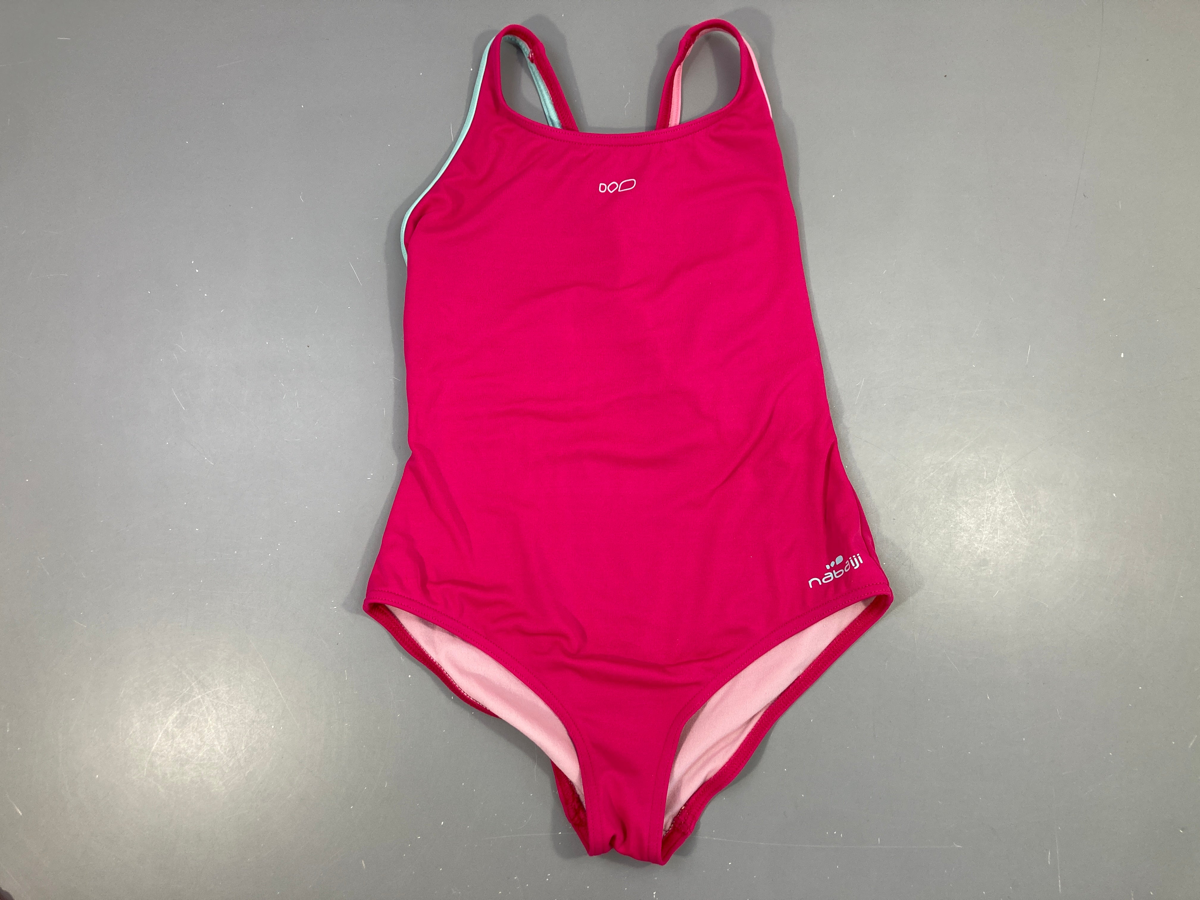 Maillot de bain rose vif, Nabaiji