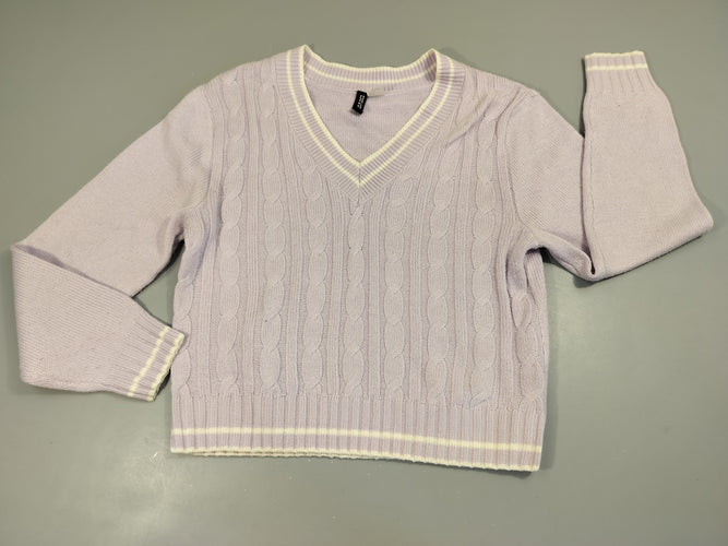 Pull mauve clair torsadé, col V. Légèrement bouloché., moins cher chez Petit Kiwi