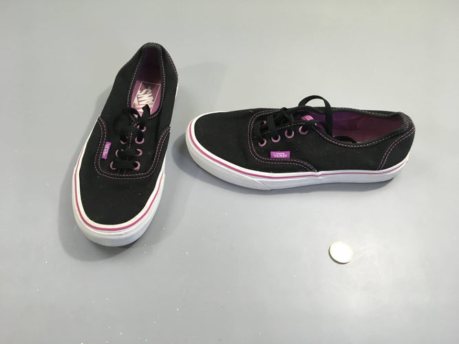Baskets noires Vans, moins cher chez Petit Kiwi