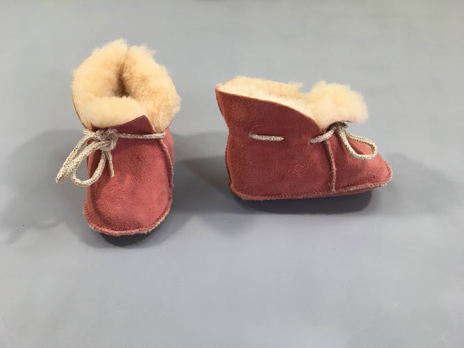 Chaussons peu de mouton retournée roses, Les perruches, moins cher chez Petit Kiwi