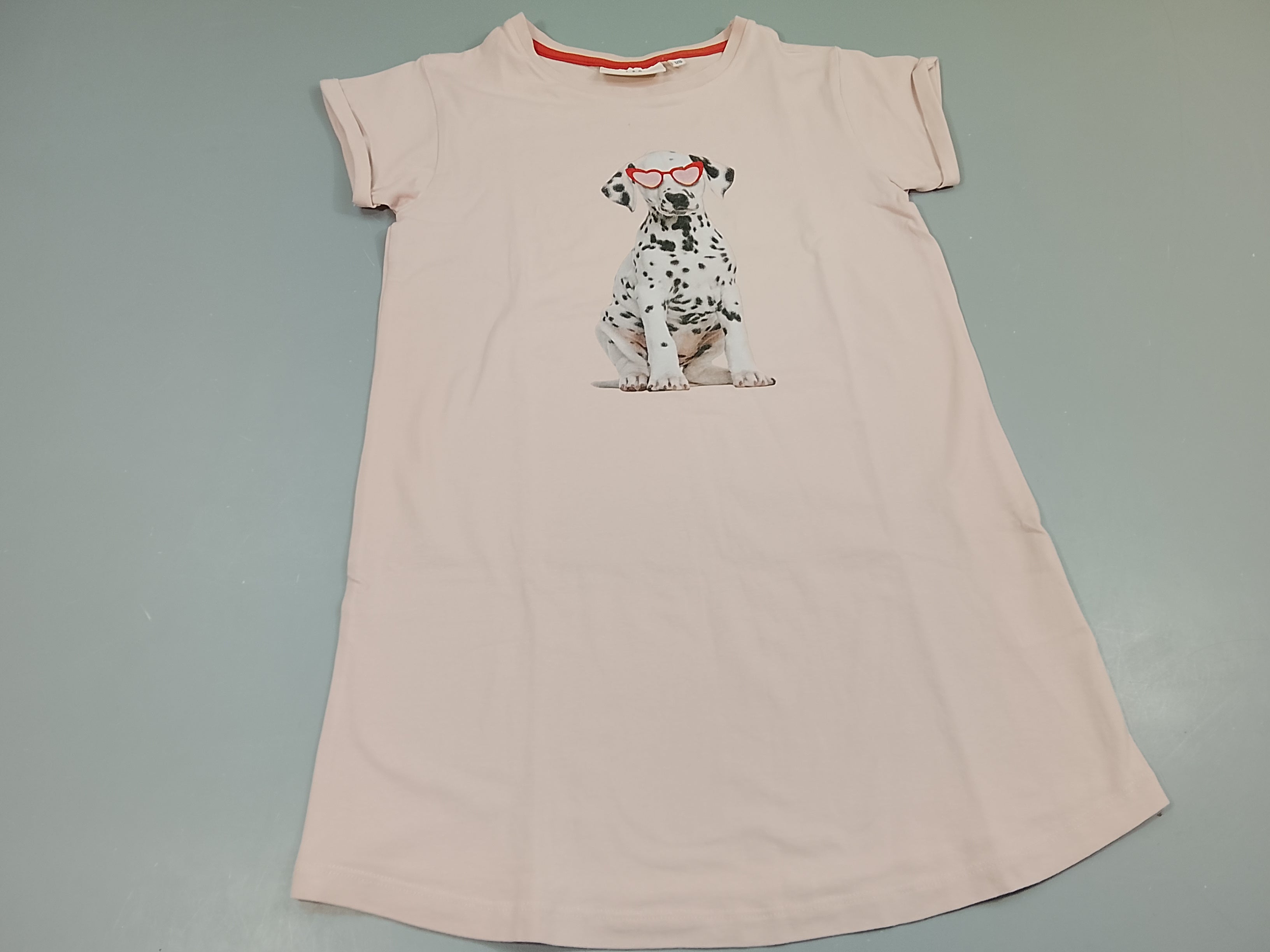 Robe de nuit rose clair,Dalmatien à lunette