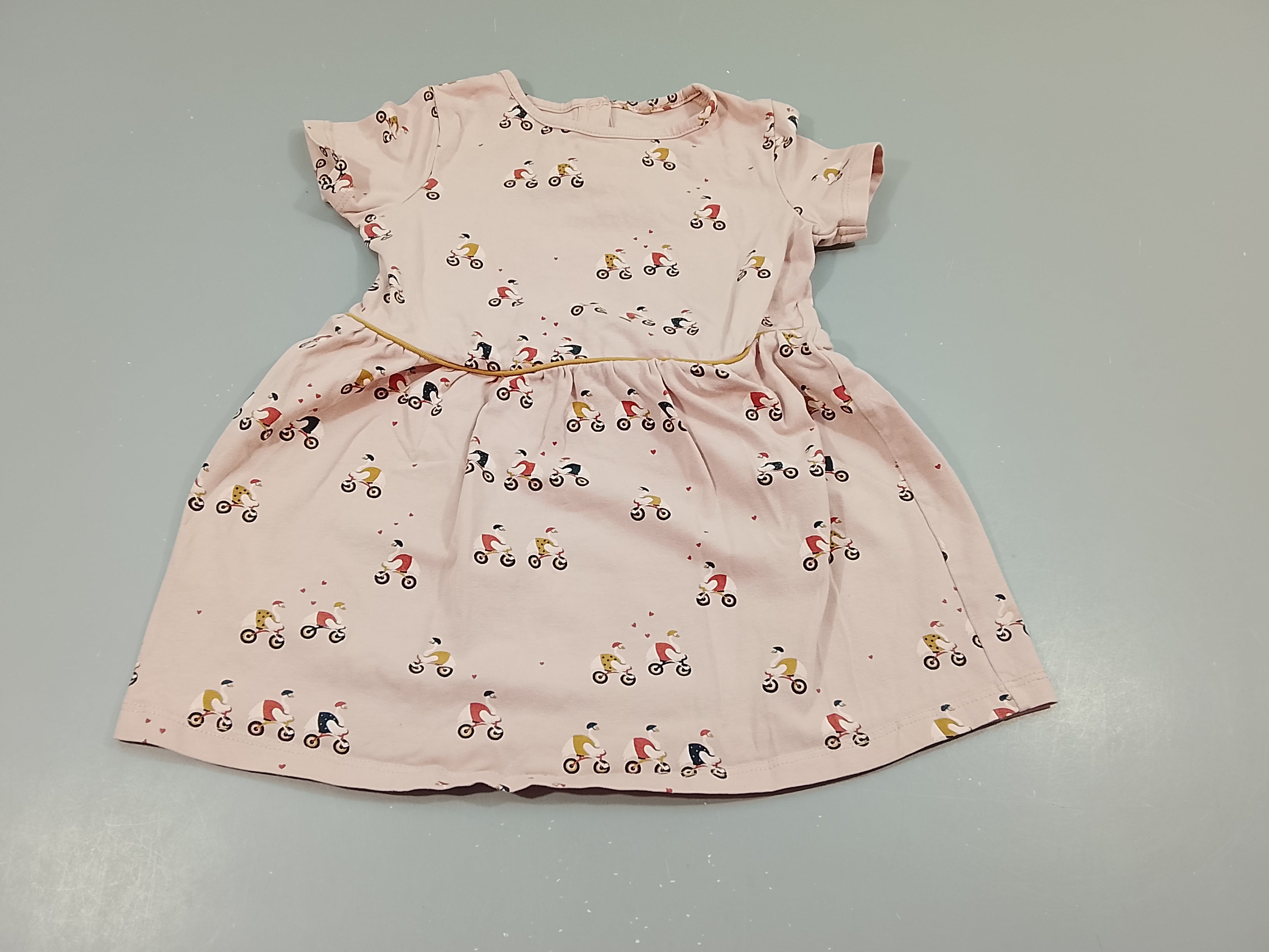 Robe m.c jersey rose clair , oies à vélo