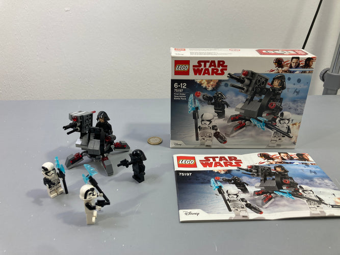 First Order Specialists Battle Pack 75197, 4 figurines, boîte et notice, Star Wars En l'état comme sur la photo, moins cher chez Petit Kiwi